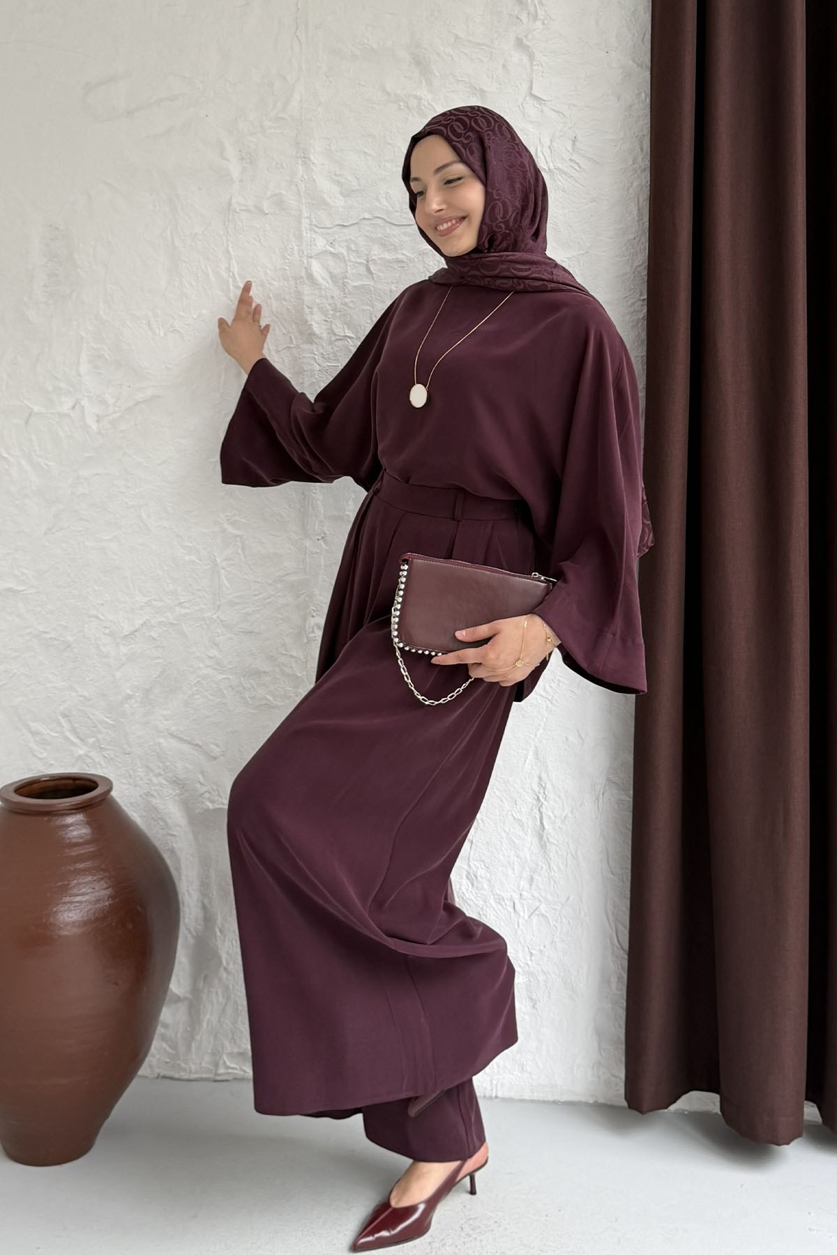Modal Dökümlü Üst Yırtmaçlı Tesettür Pantolon Takımı-BORDO