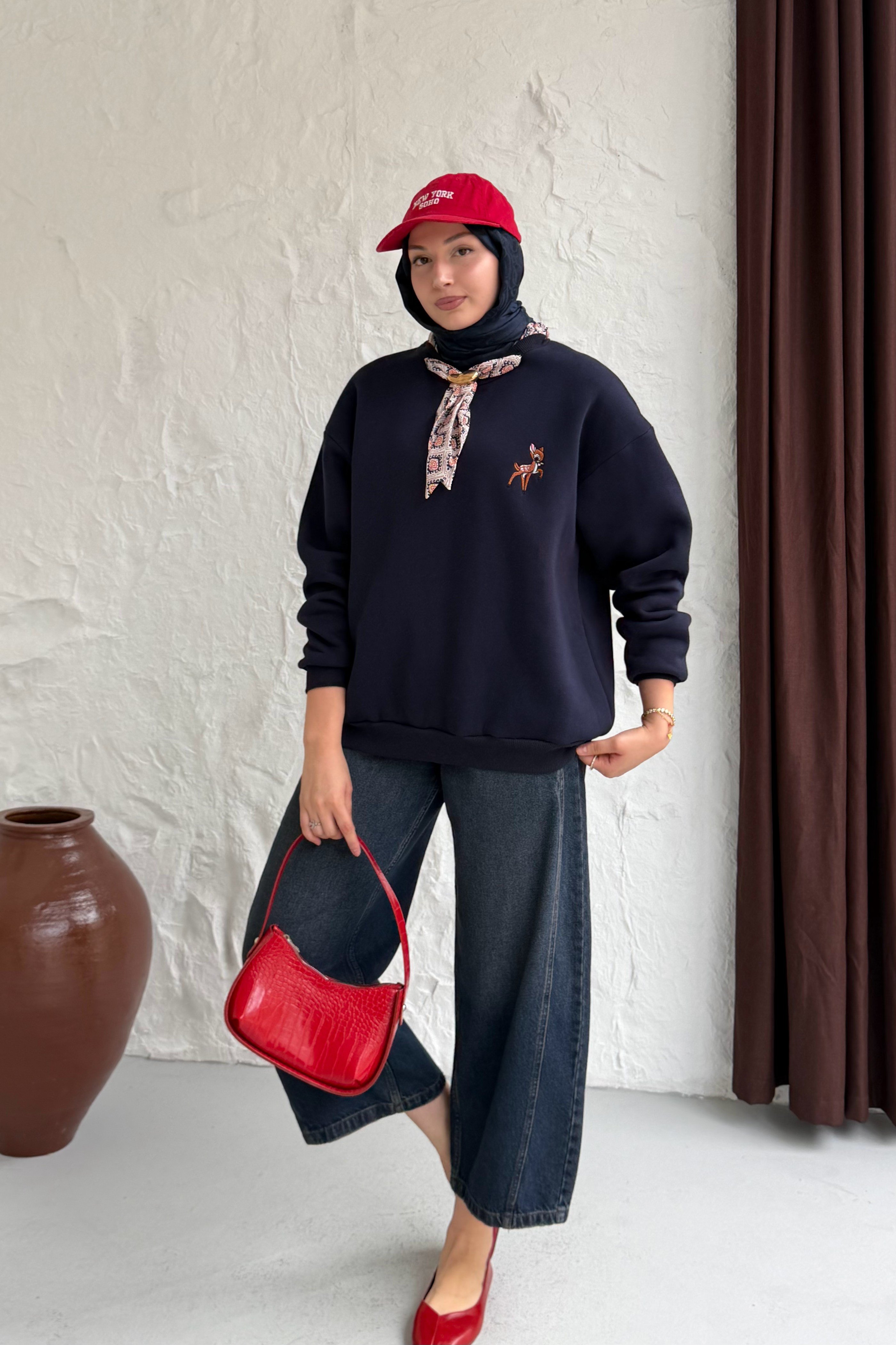 Nakışlı Fularlı Oversize Sweatshirt-LACİVERT