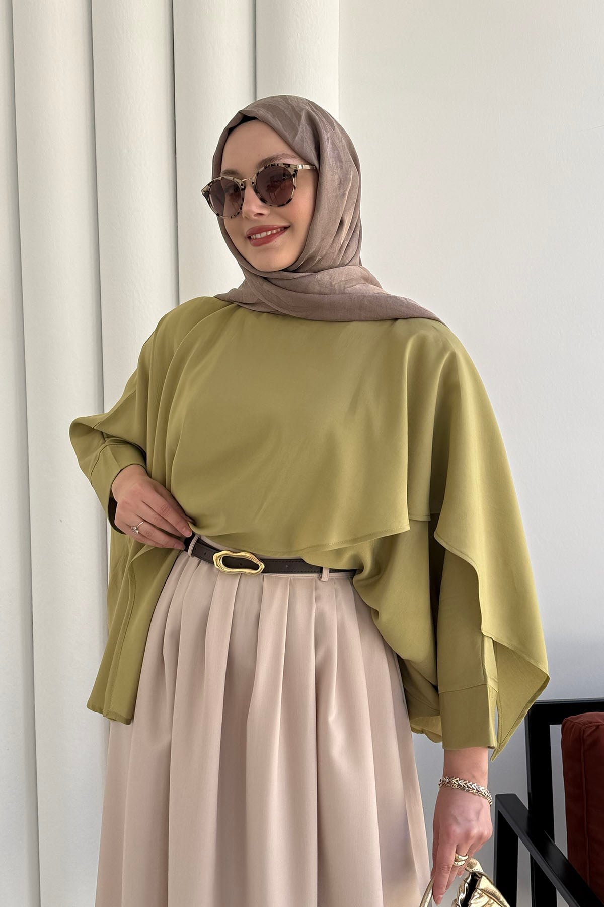 Omuz Düğmeli Şal Detaylı Asimetrik Tunik-YAĞ YEŞİLİ