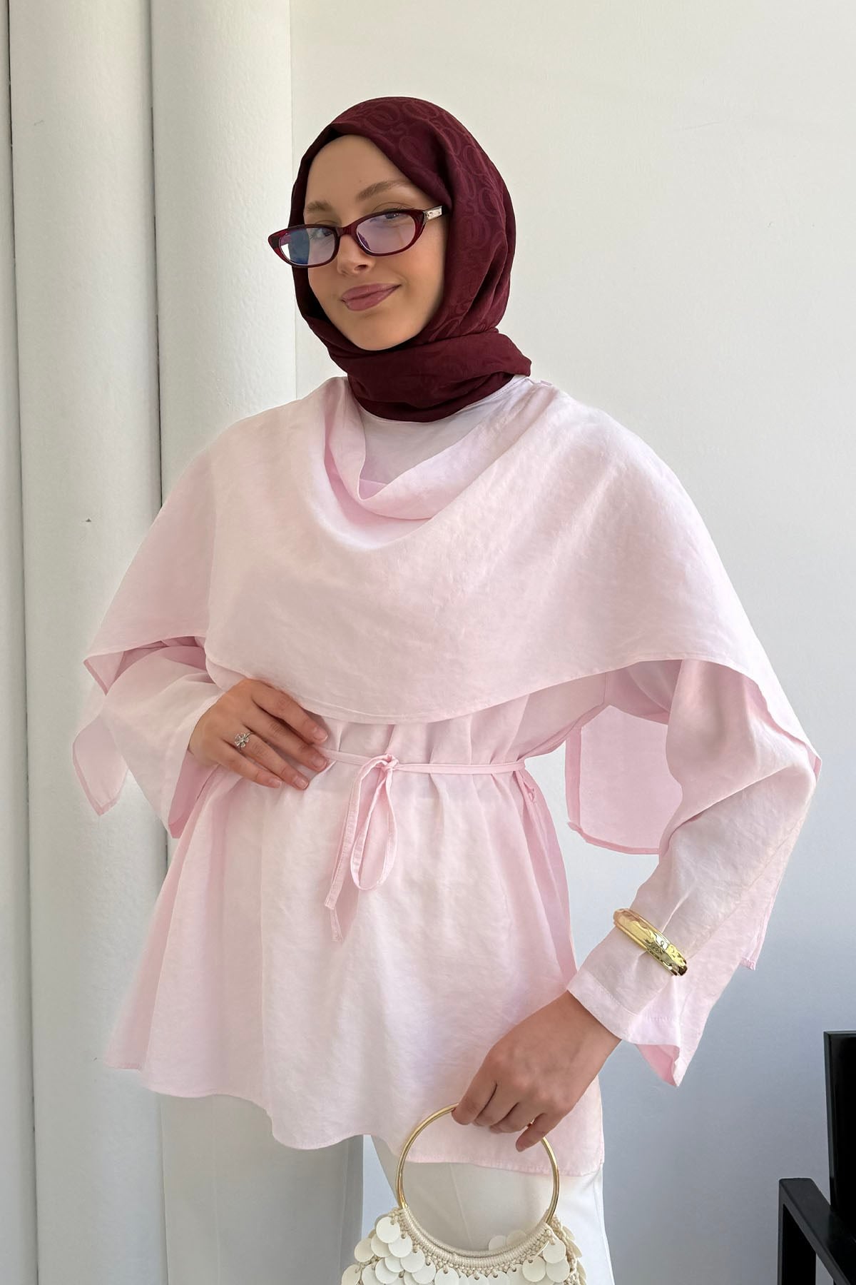 Omuz Pelerinli Hakim Yaka Modal Dokulu Tunik-PEMBE