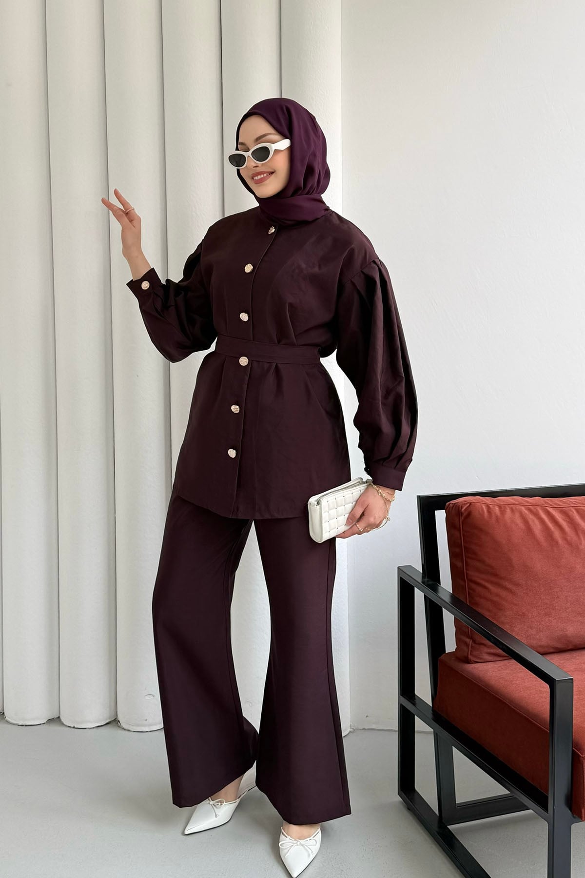 Ön Gold Düğme Detaylı Pantolonlu Tesettür Takım-BORDO