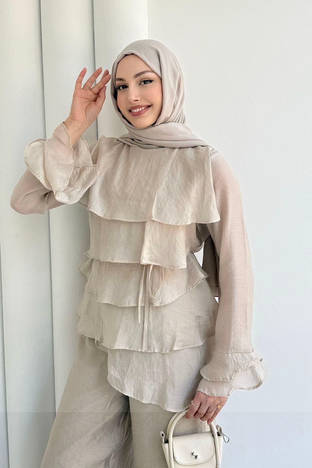 Ön Kat Kat Detaylı Asimetrik Kesim Pantolon Tesettür Takım-TAŞ