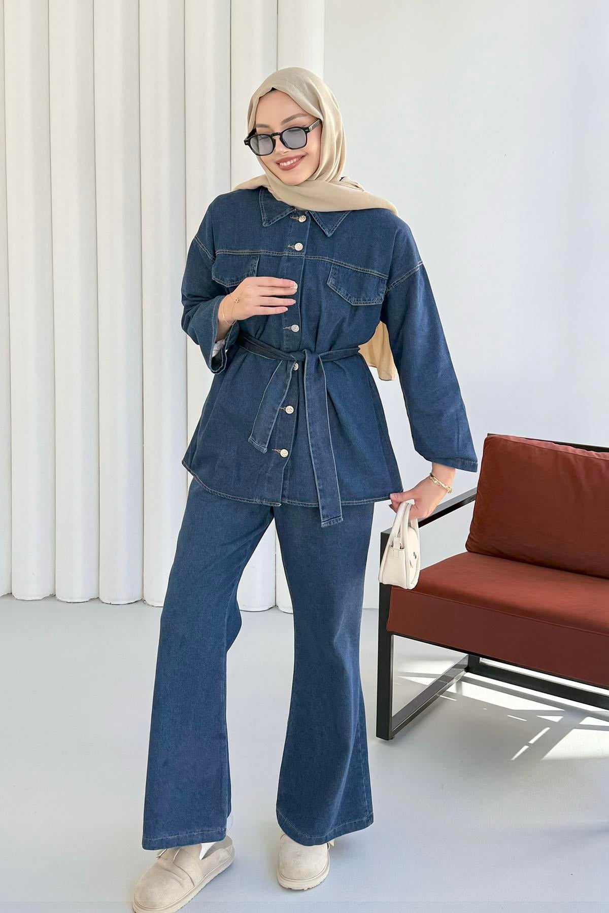 Önü Düğmeli Kuşaklı Denim Tesettür Takım-KOYU MAVİ
