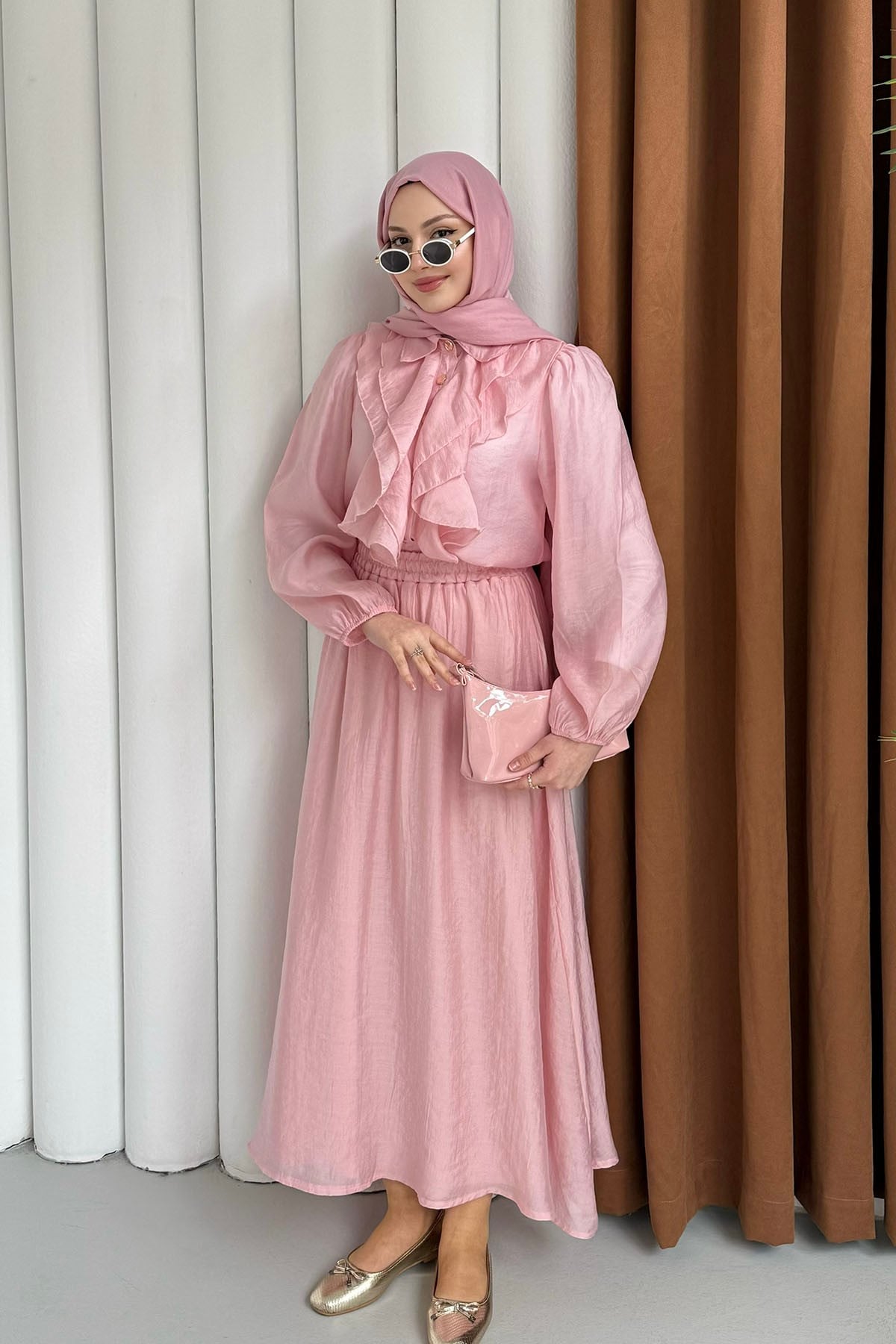Önü Fırfırlı Detay Etekli Tesettür Takım-PEMBE