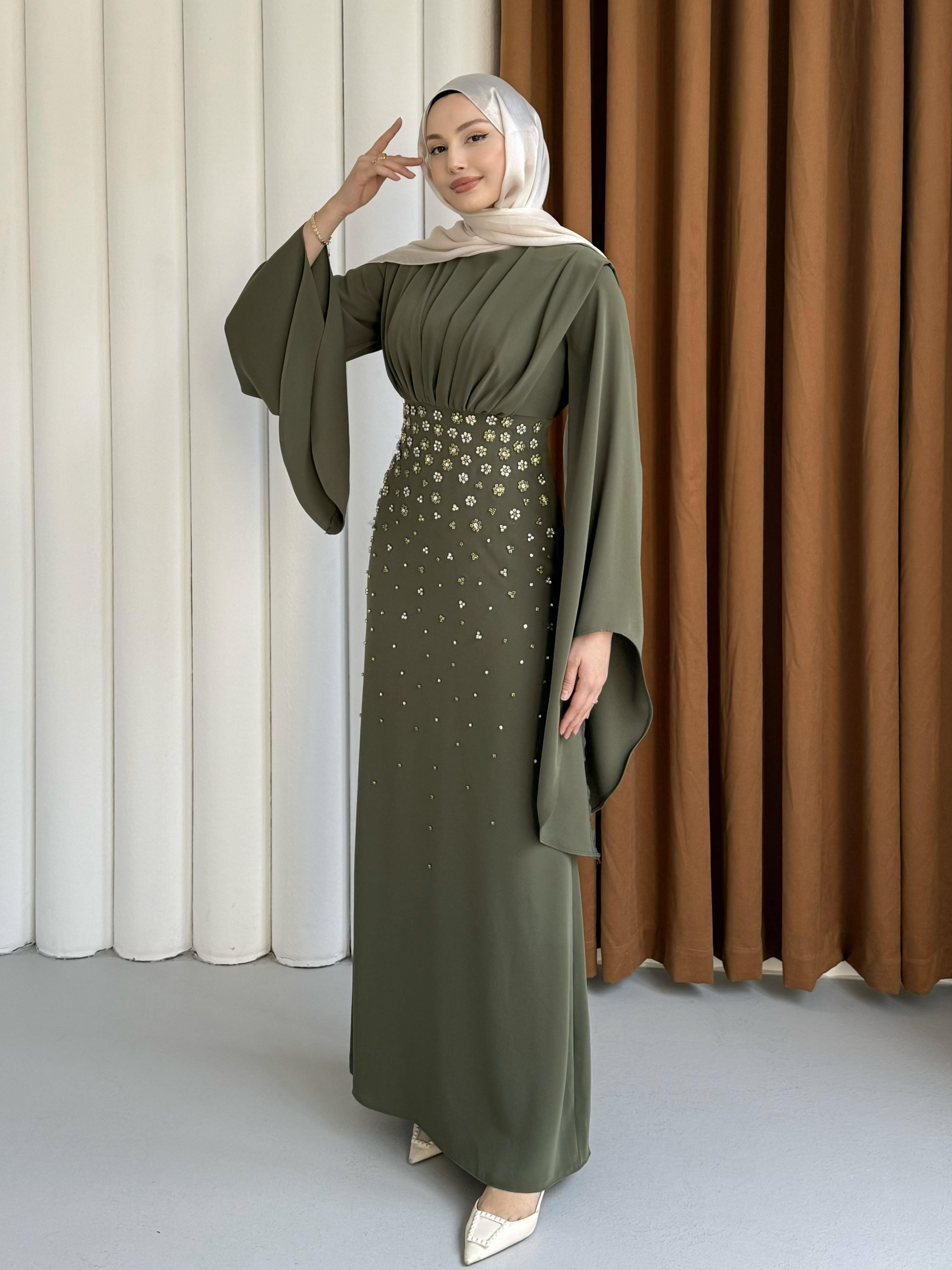 Önü Taşlı Kolları Asimetrik Kesim Eliza Tesettür Abiye-HAKİ YEŞİL