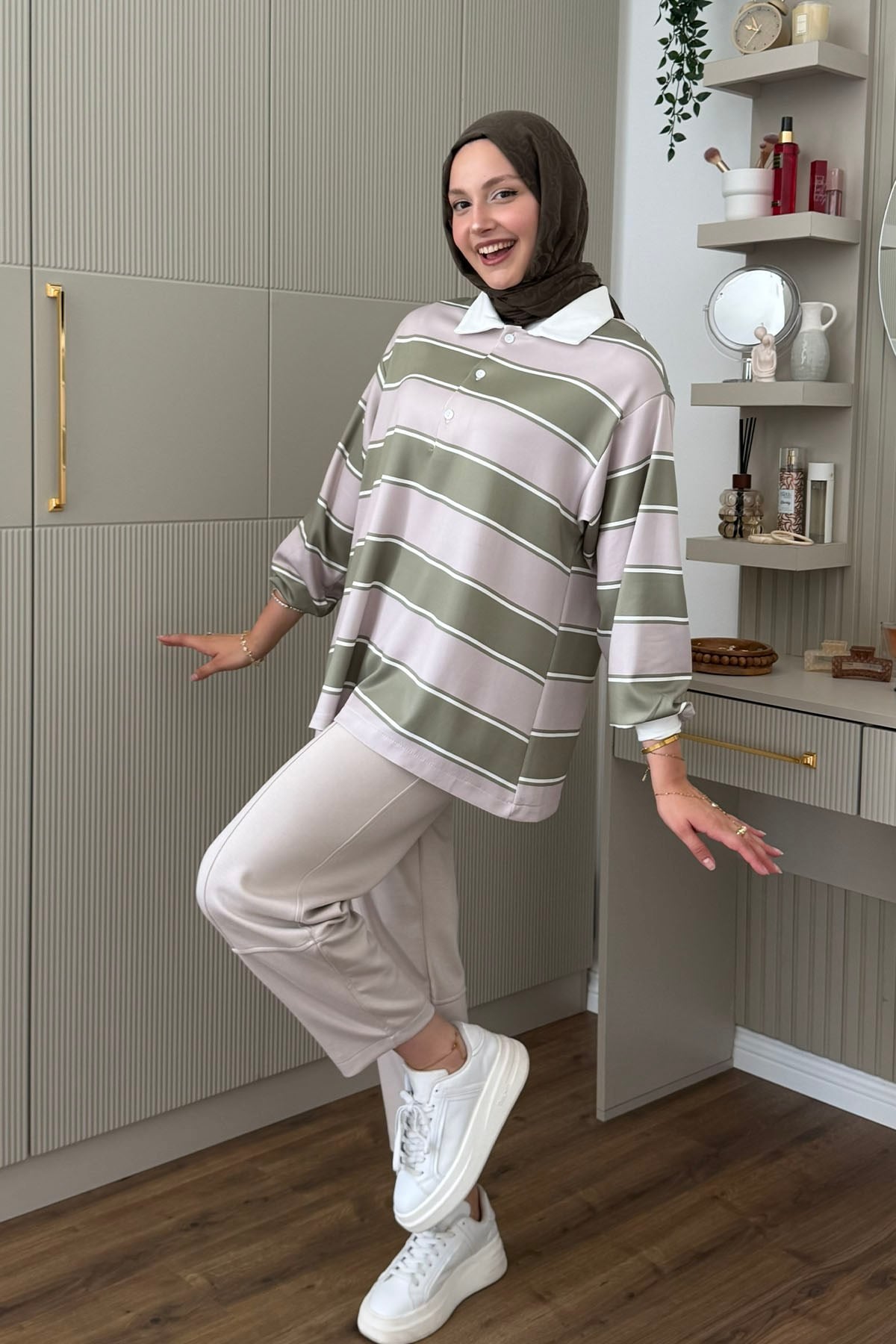 Oversize Çizgili Polo Yaka Pantolonlu Tesettür Takım-YEŞİL