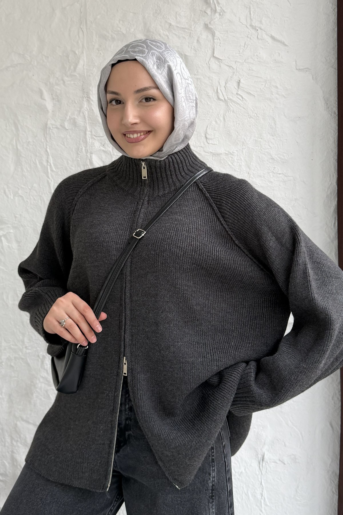 Oversize Dik Yaka Boydan Fermuarlı Triko Hırka-ANTRASİT