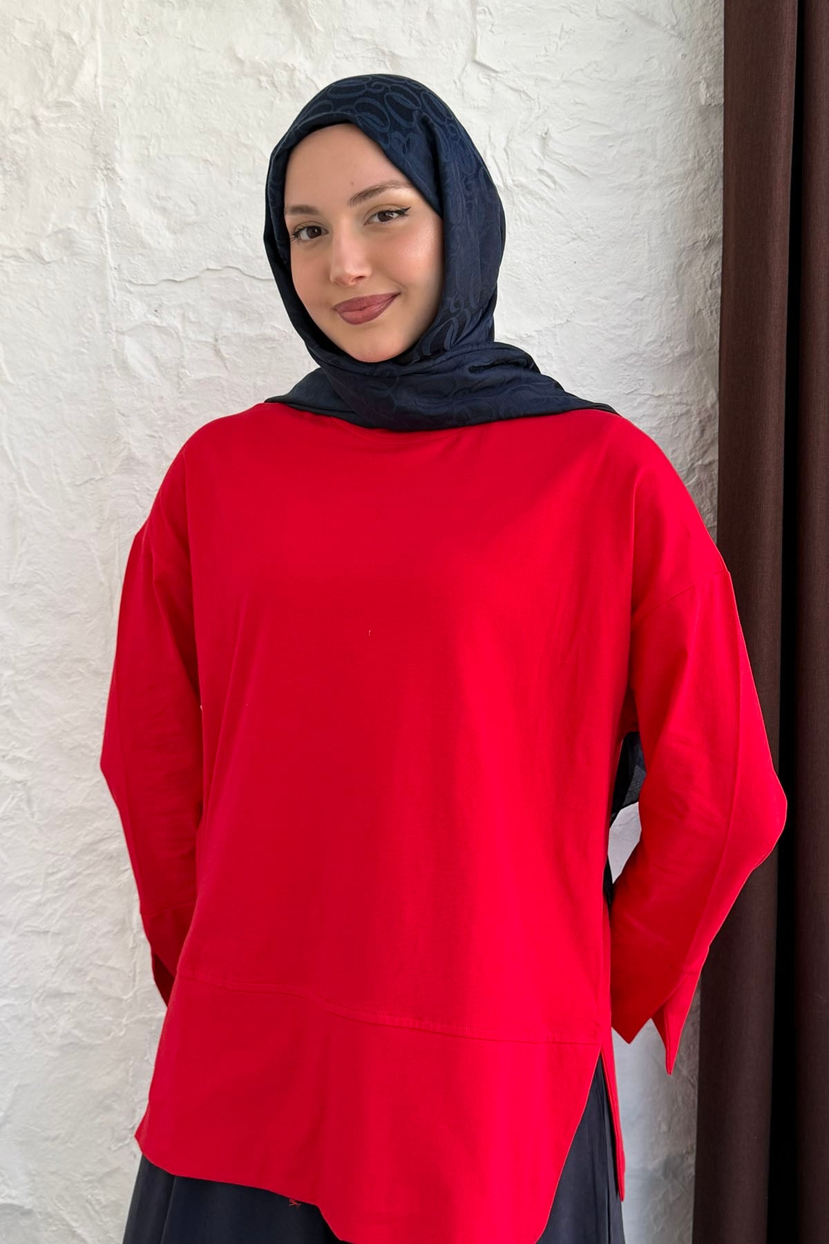 Oversize Yırtmaçlı Ribana Detaylı Sweatshirt-KIRMIZI
