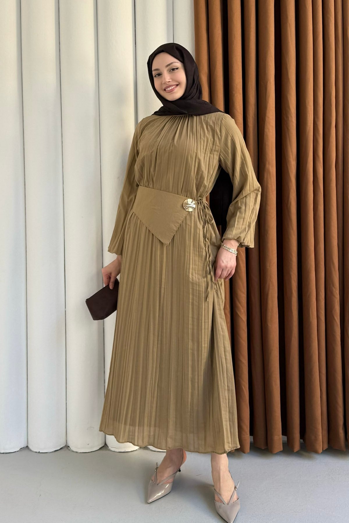 Pelerin Kemerli Kraşlı Vual Tesettür Elbise-OLİVE
