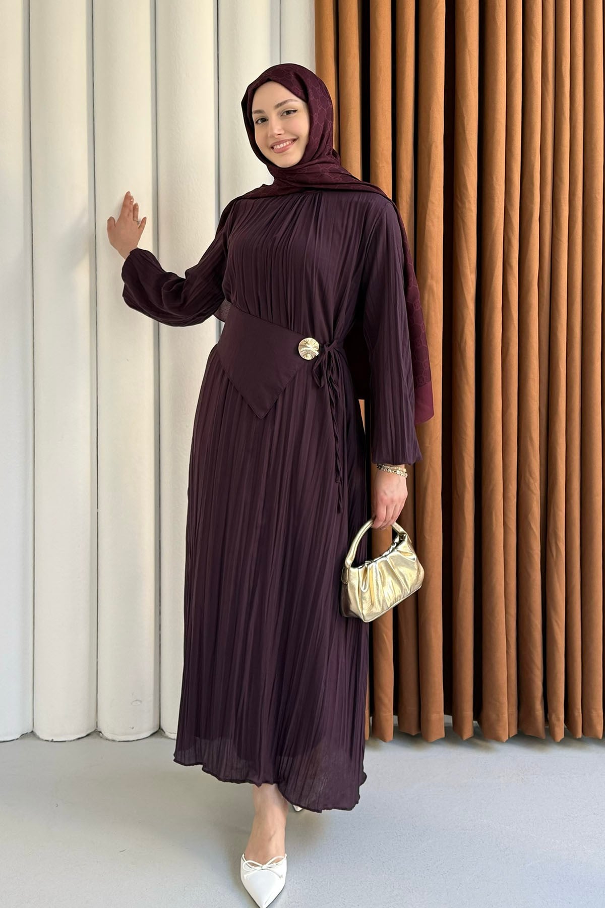 Pelerin Kemerli Kraşlı Vual Tesettür Elbise-MÜRDÜM