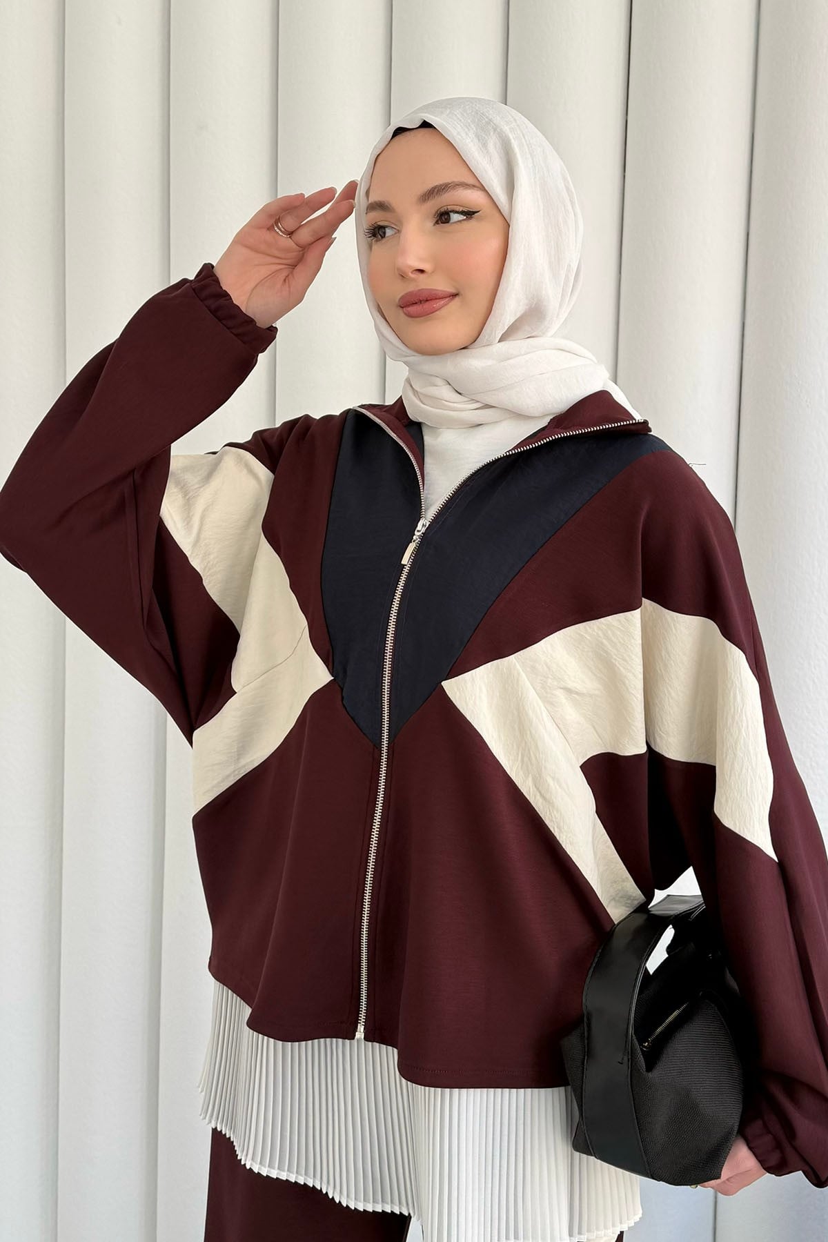 Renkli Paraşüt Detay Pantolonlu Tesettür Takım-BORDO