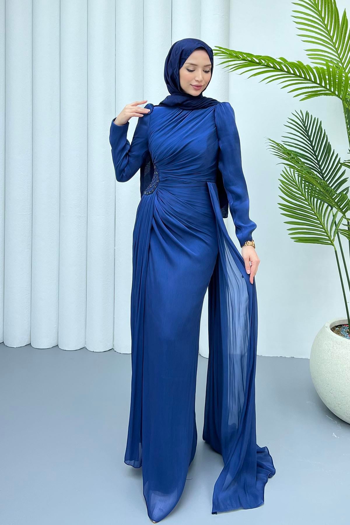 Sağ Taraf Taş İşlemeli Kuyruklu Tesettür Abiye-İNDİGO