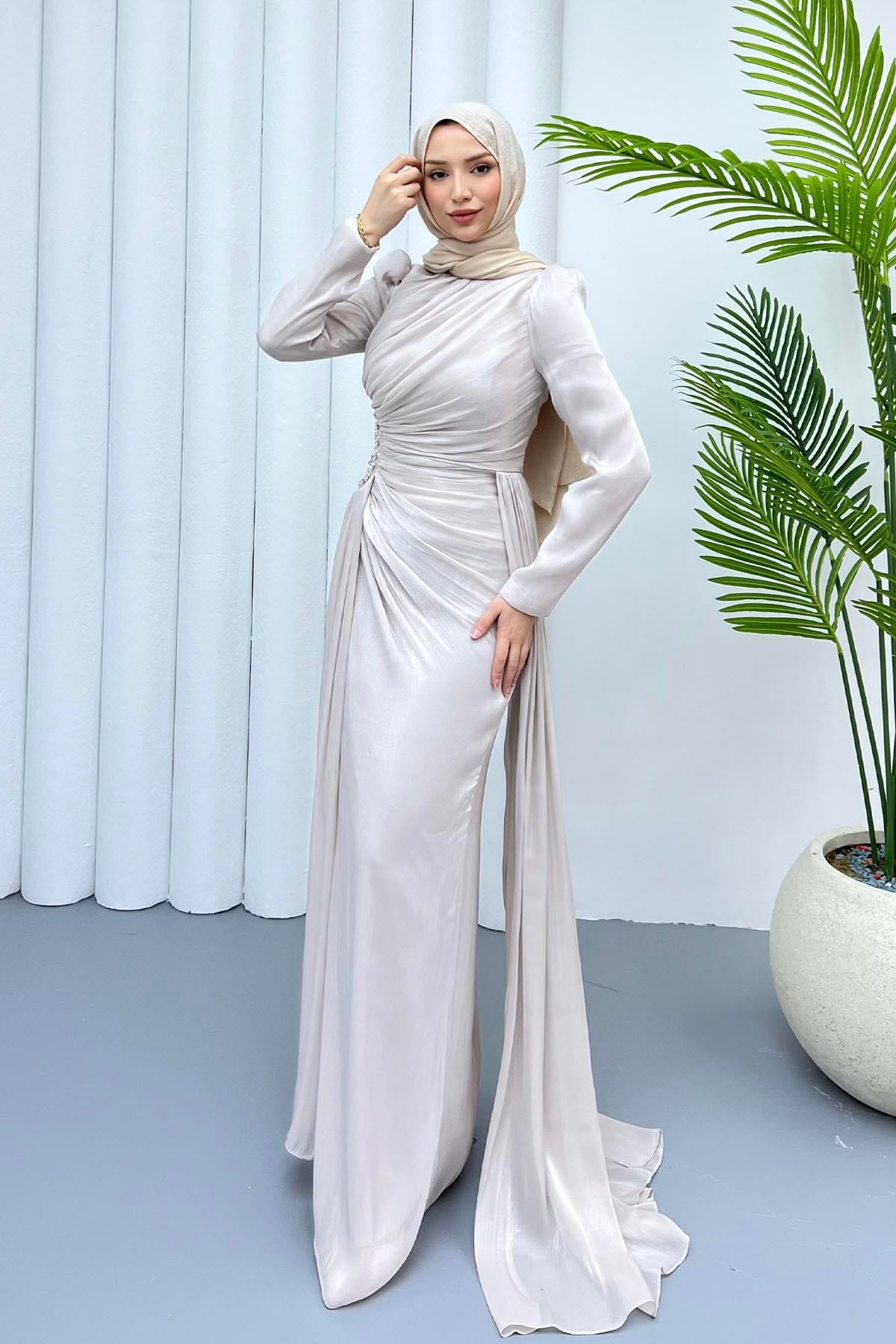 Sağ Taraf Taş İşlemeli Kuyruklu Tesettür Abiye-TAŞ