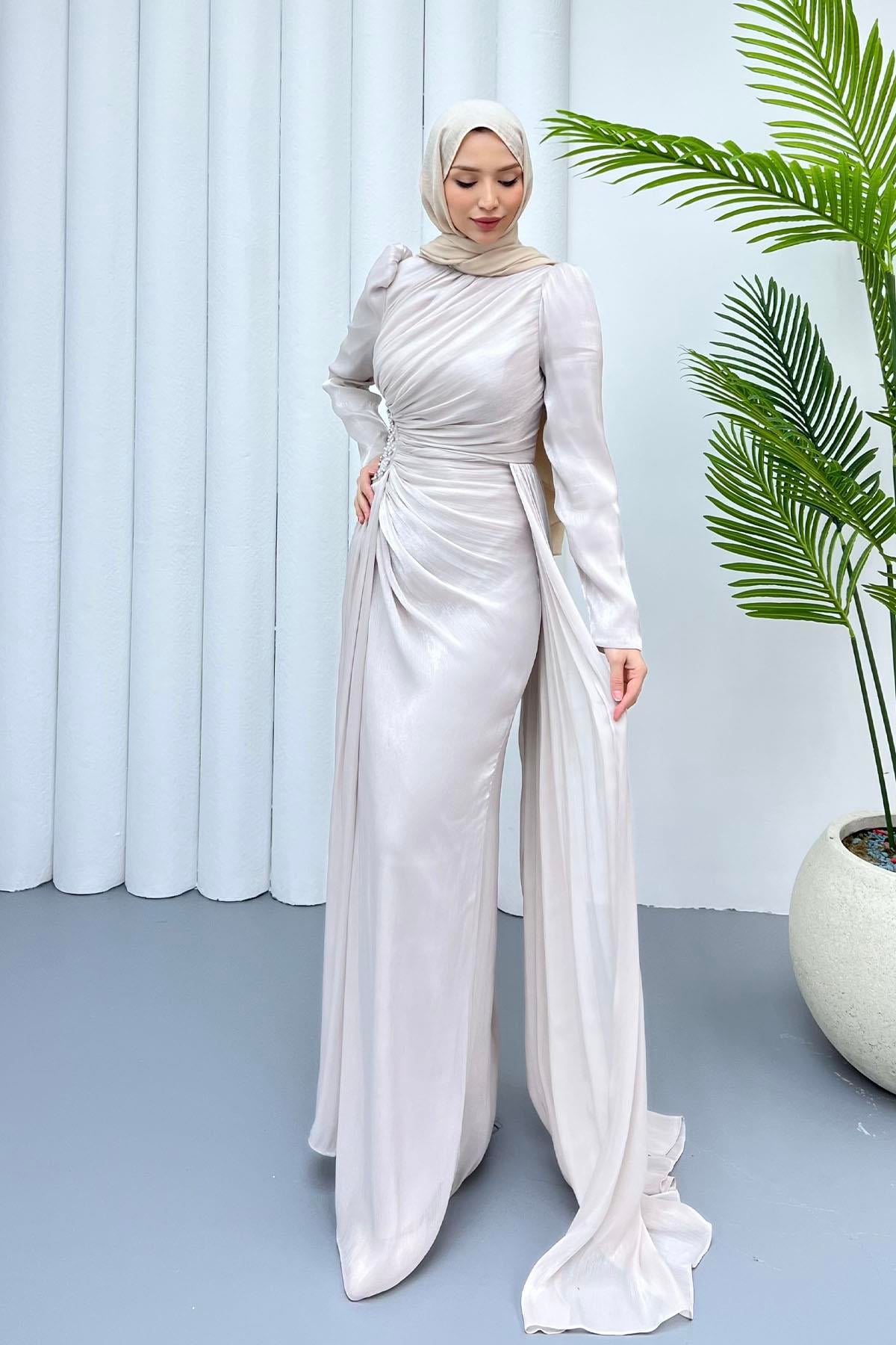 Sağ Taraf Taş İşlemeli Kuyruklu Tesettür Abiye-TAŞ