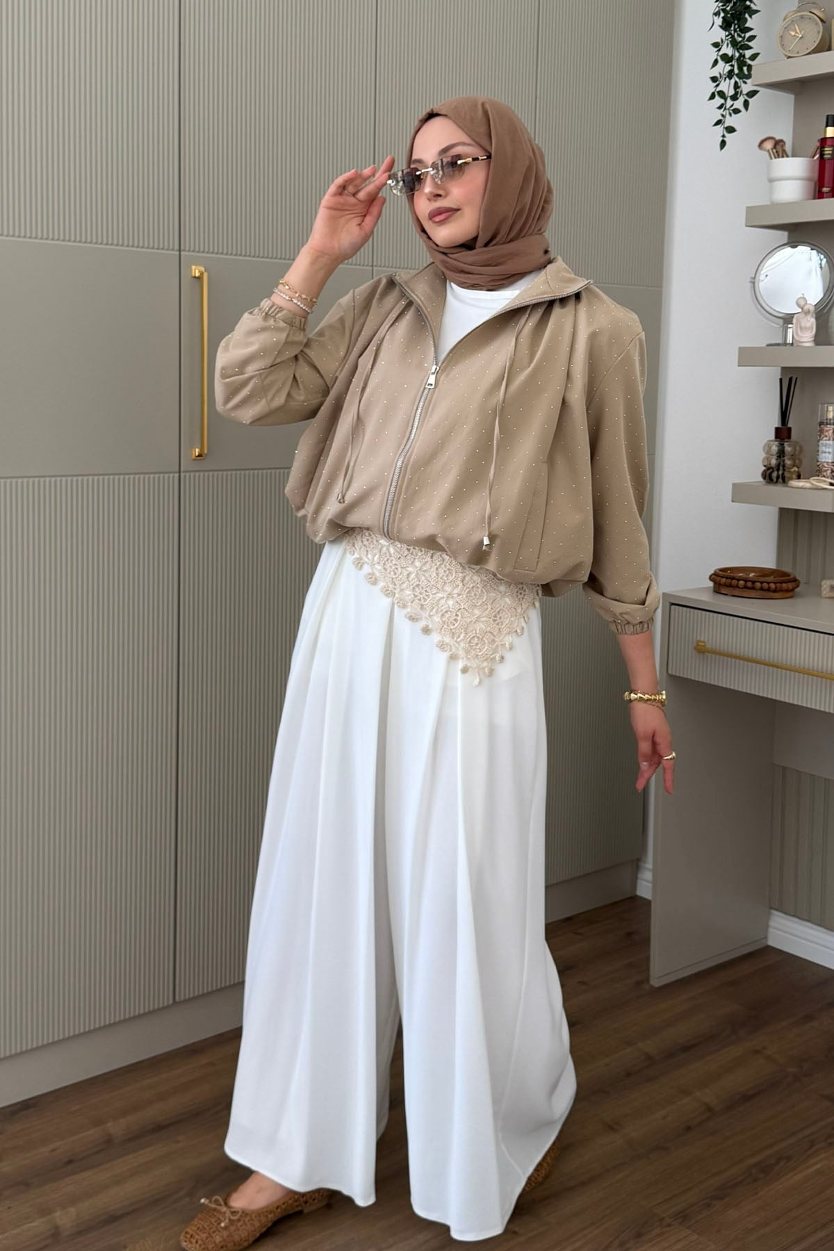 Taş İşlemeli Oversize Ön Fermuarlı Bomber Ceket-CAMEL