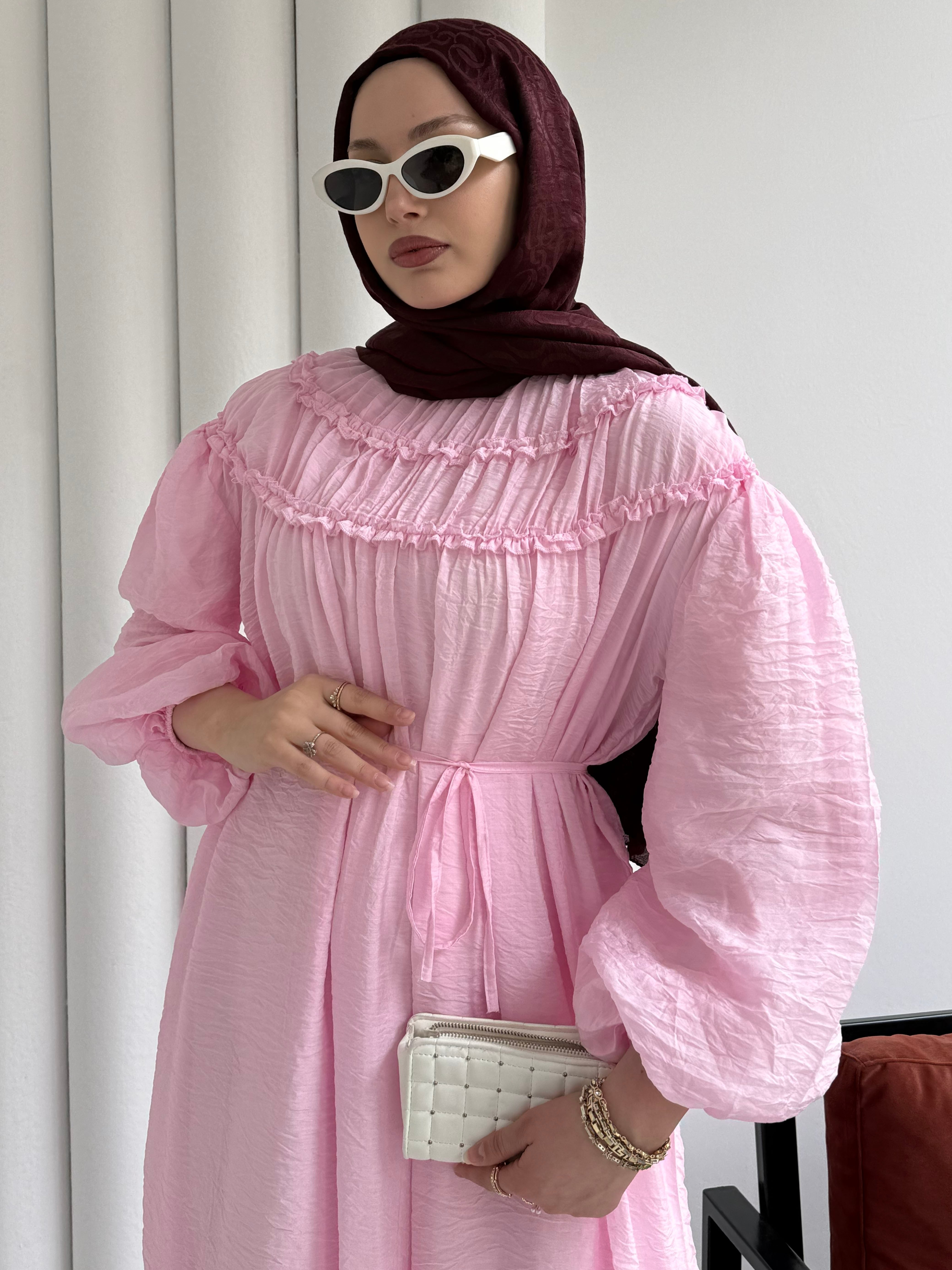 Tül Modal Doku Biye Kemerli Tesettür Elbise-PEMBE