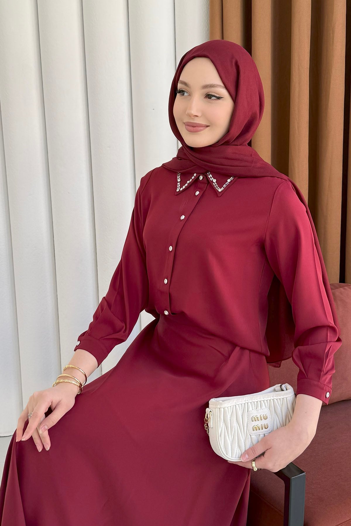 Yakası Taş İşlemeli Etekli Tesettür Takım-BORDO