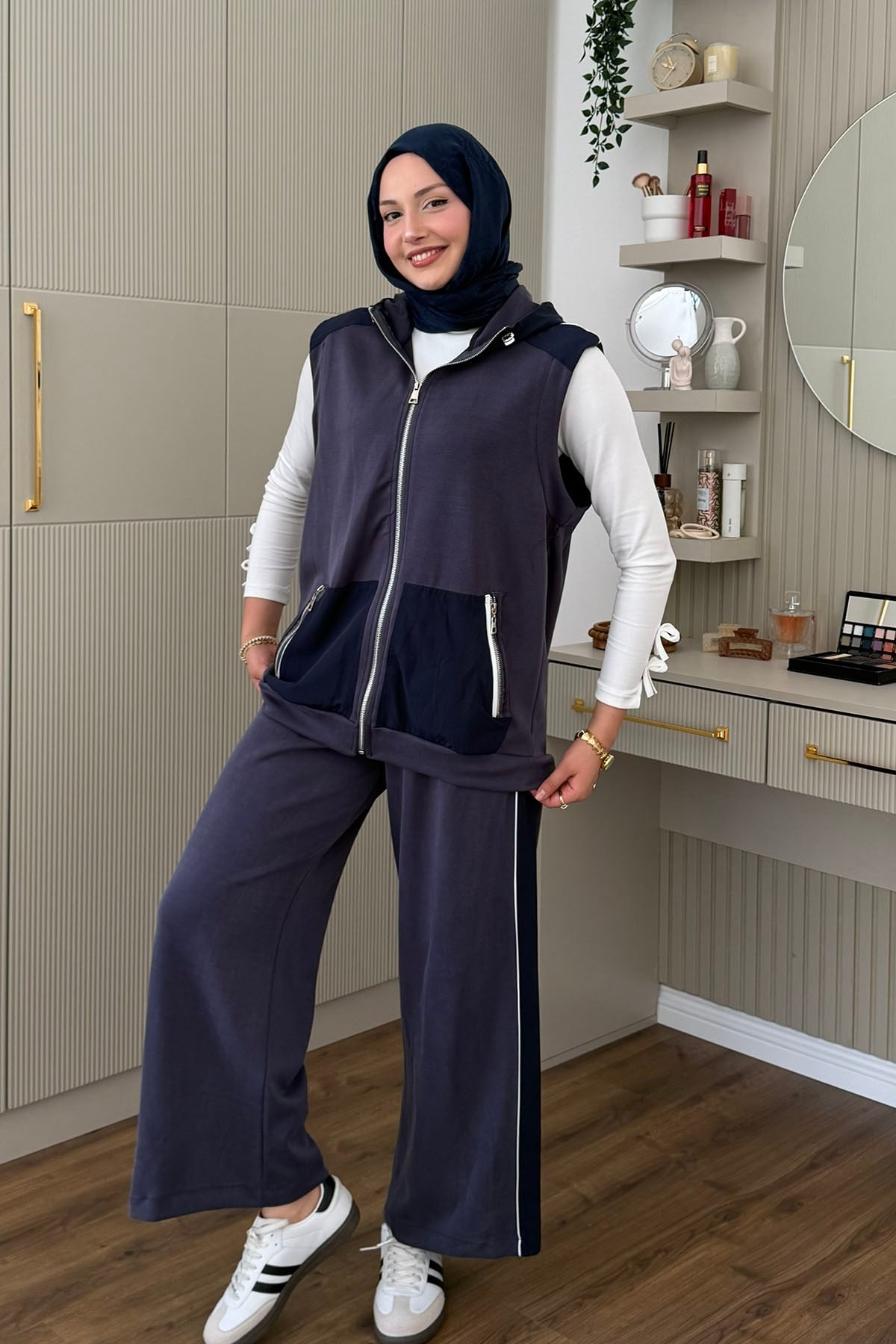 ZR Oysho Spor Şerit Detaylı Kapüşonlu Fermuarlı Tesettür Takım-LACİVERT
