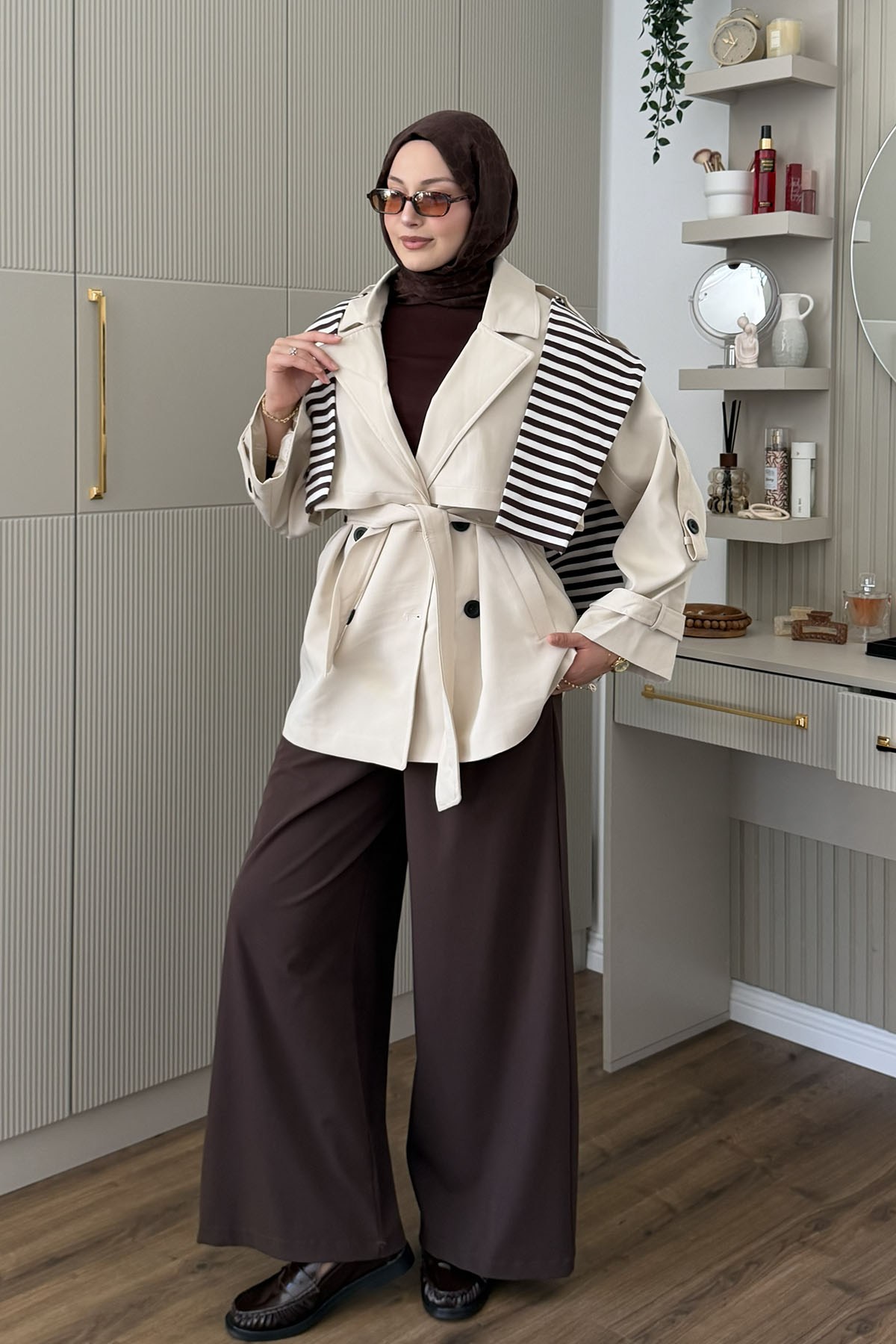 Apolet Detaylı Oversize Kısa Trençkot-TAŞ