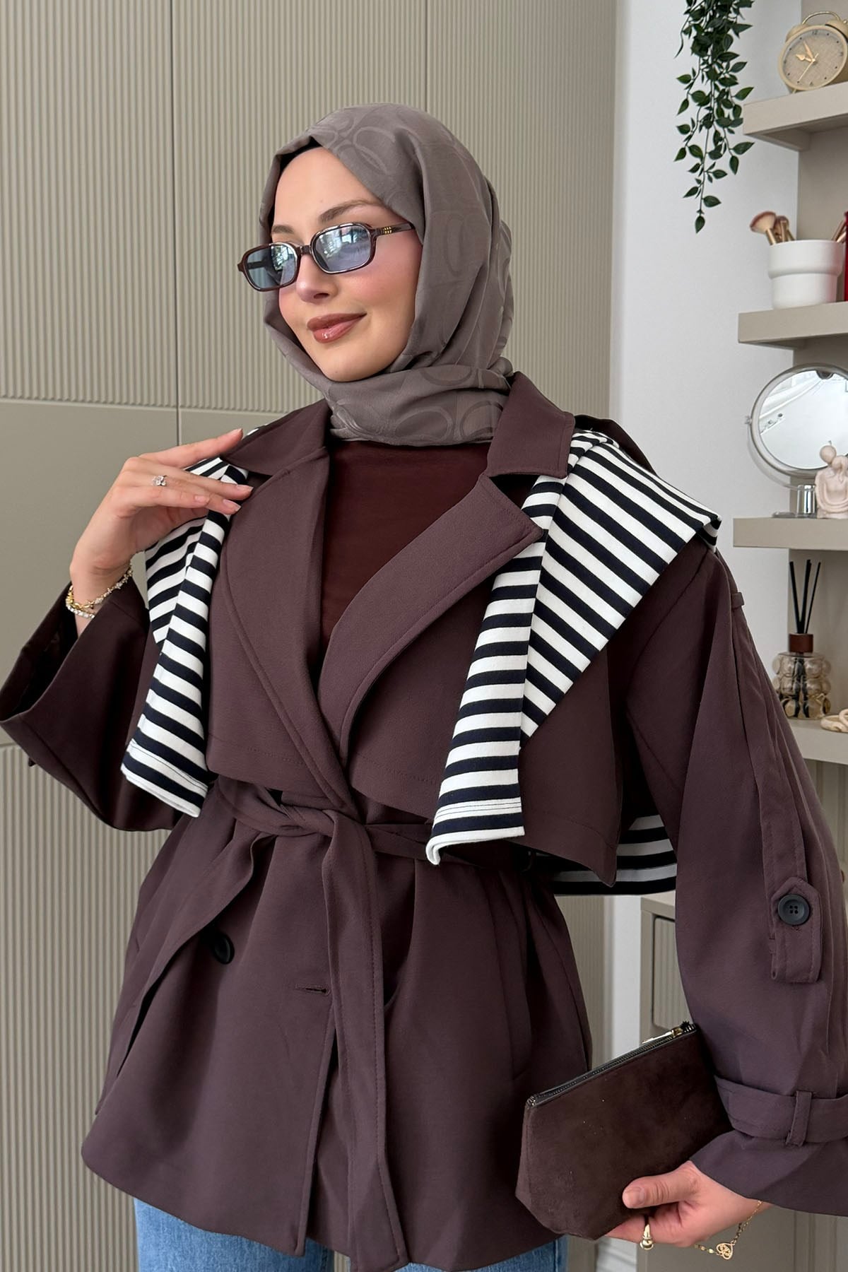 Apolet Detaylı Oversize Kısa Trençkot-KAHVERENGİ