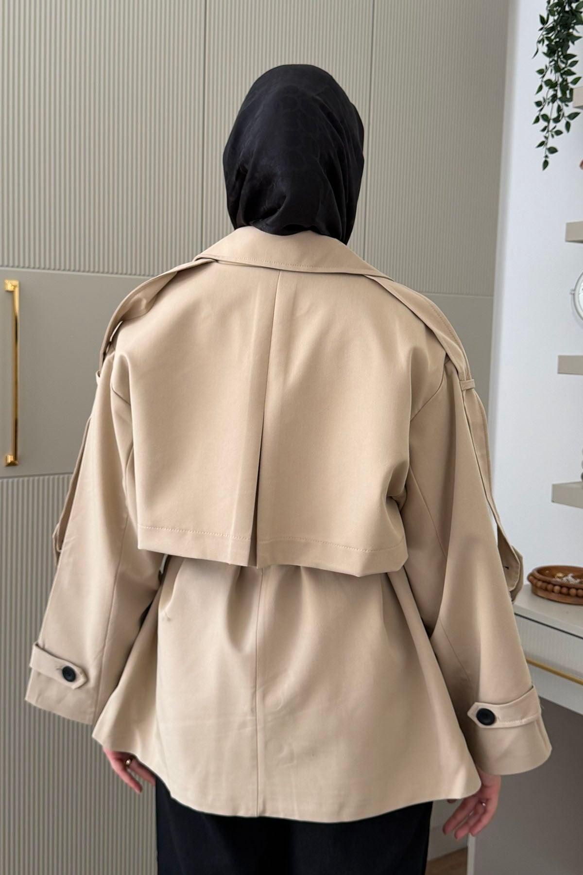 Apolet Detaylı Oversize Kısa Trençkot-CAMEL