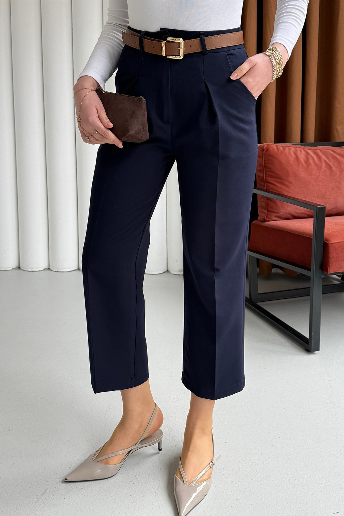 Arka Cep Kapaklı Kemerli Pantolon-LACİVERT