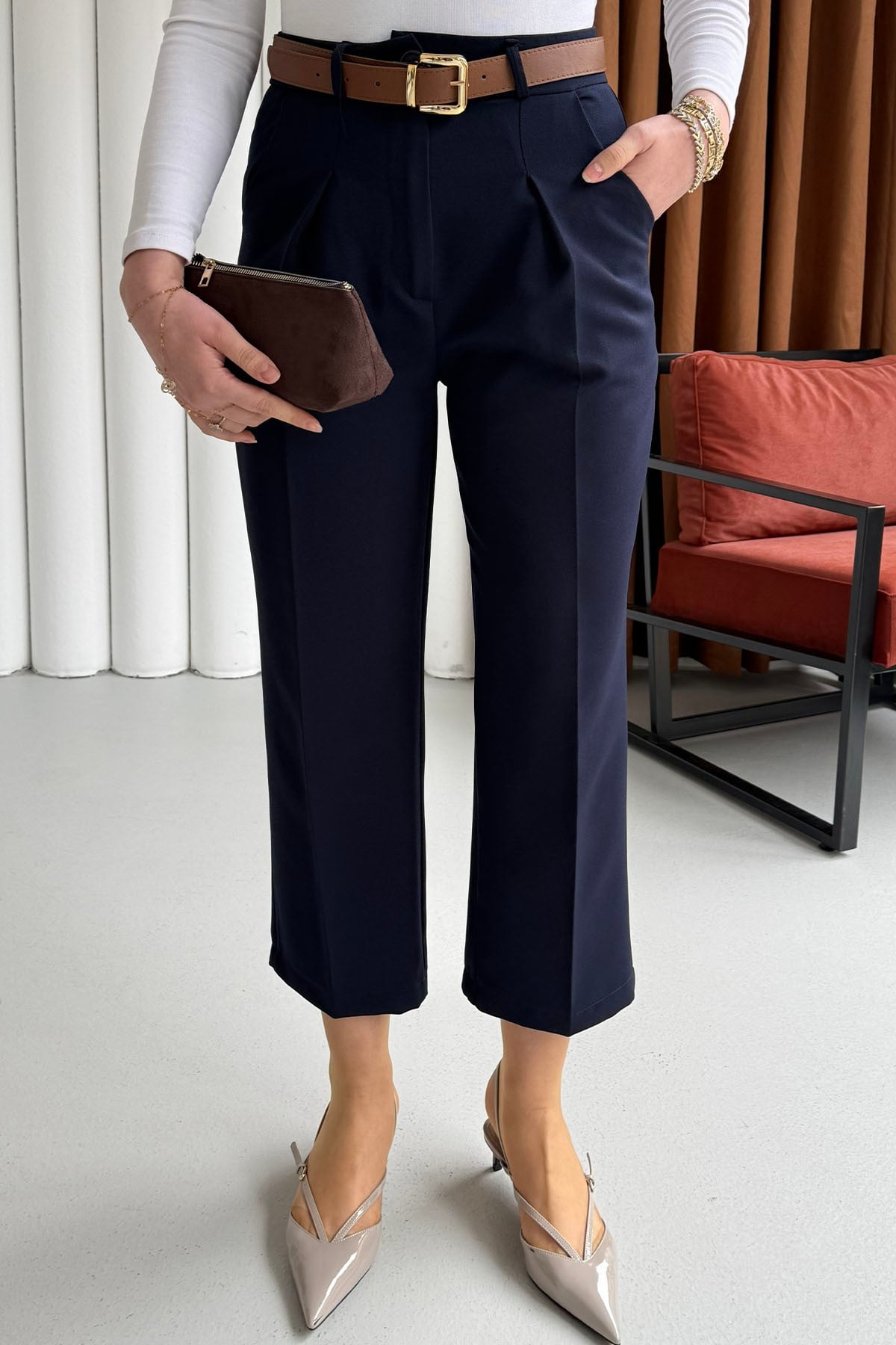 Arka Cep Kapaklı Kemerli Pantolon-LACİVERT