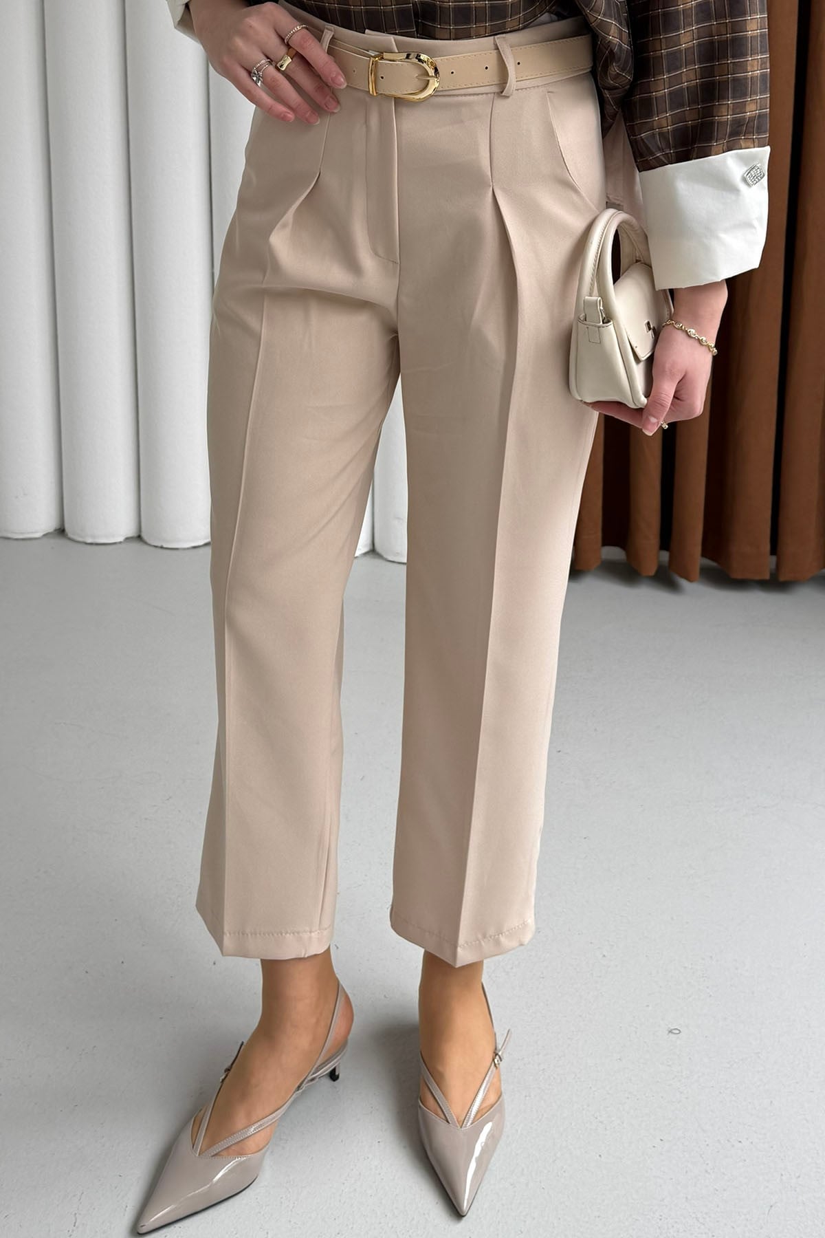 Arka Cep Kapaklı Kemerli Pantolon-TAŞ