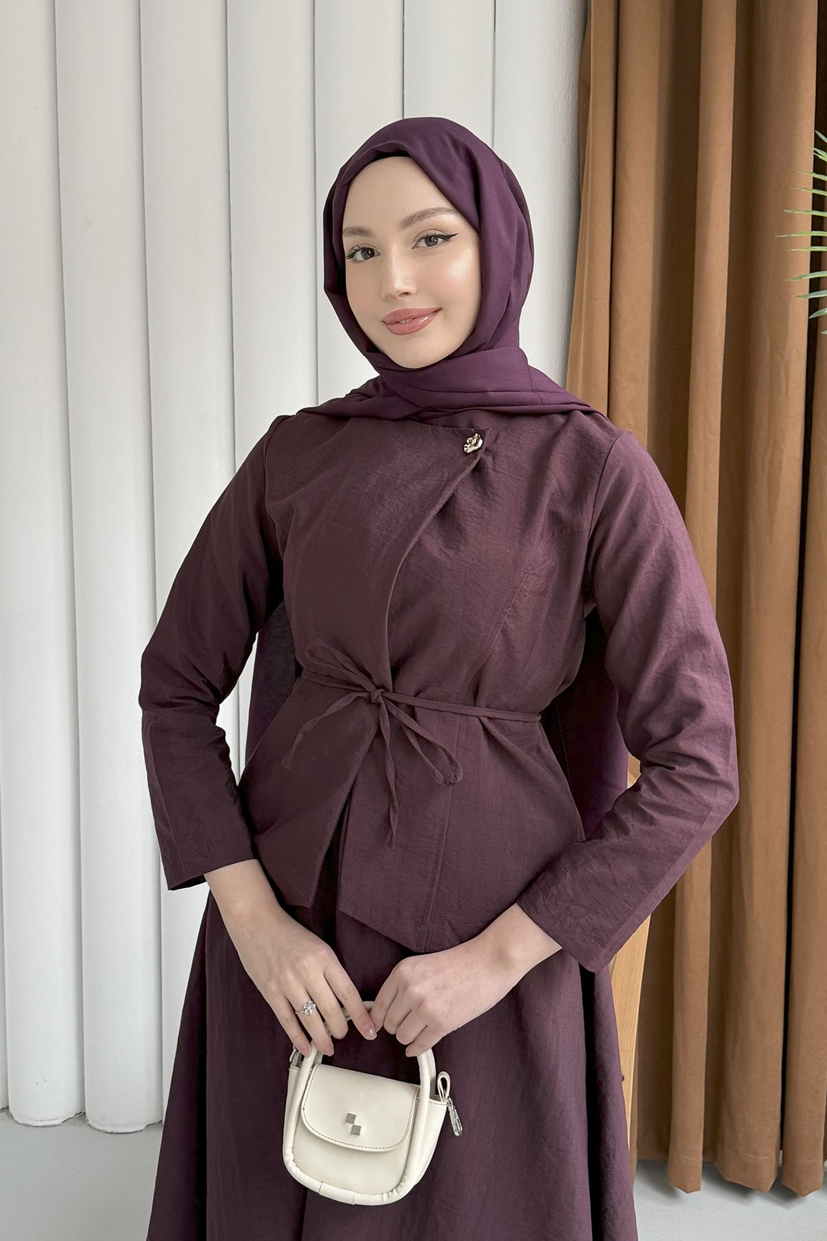 Asimetrik Kesim Gold Düğmeli Etekli Tesettür Takım-MÜRDÜM