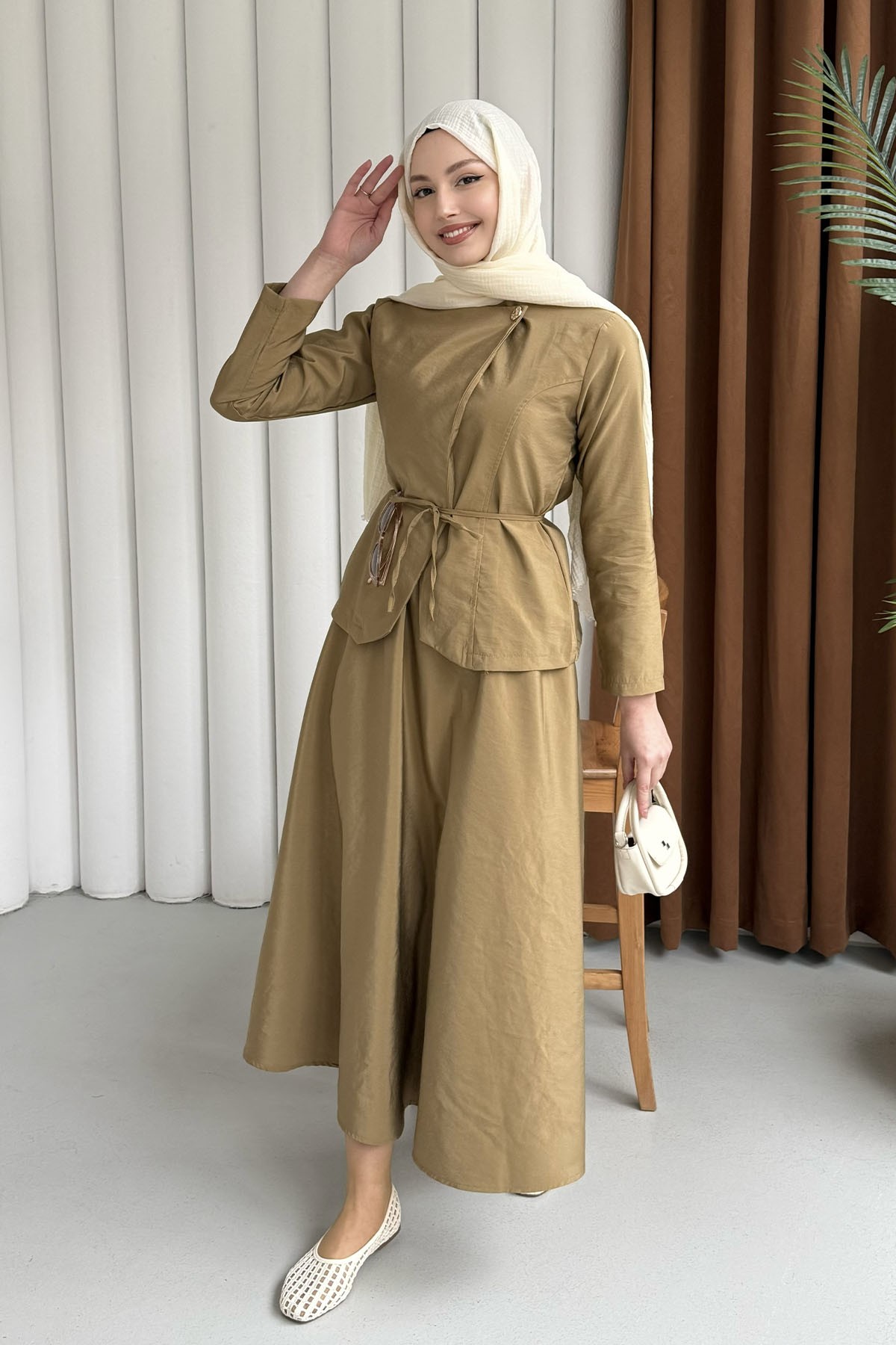 Asimetrik Kesim Gold Düğmeli Etekli Tesettür Takım-OLİVE