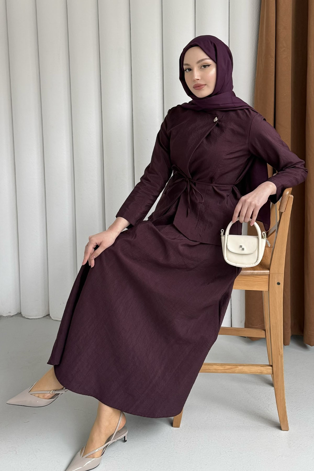 Asimetrik Kesim Gold Düğmeli Etekli Tesettür Takım-MÜRDÜM