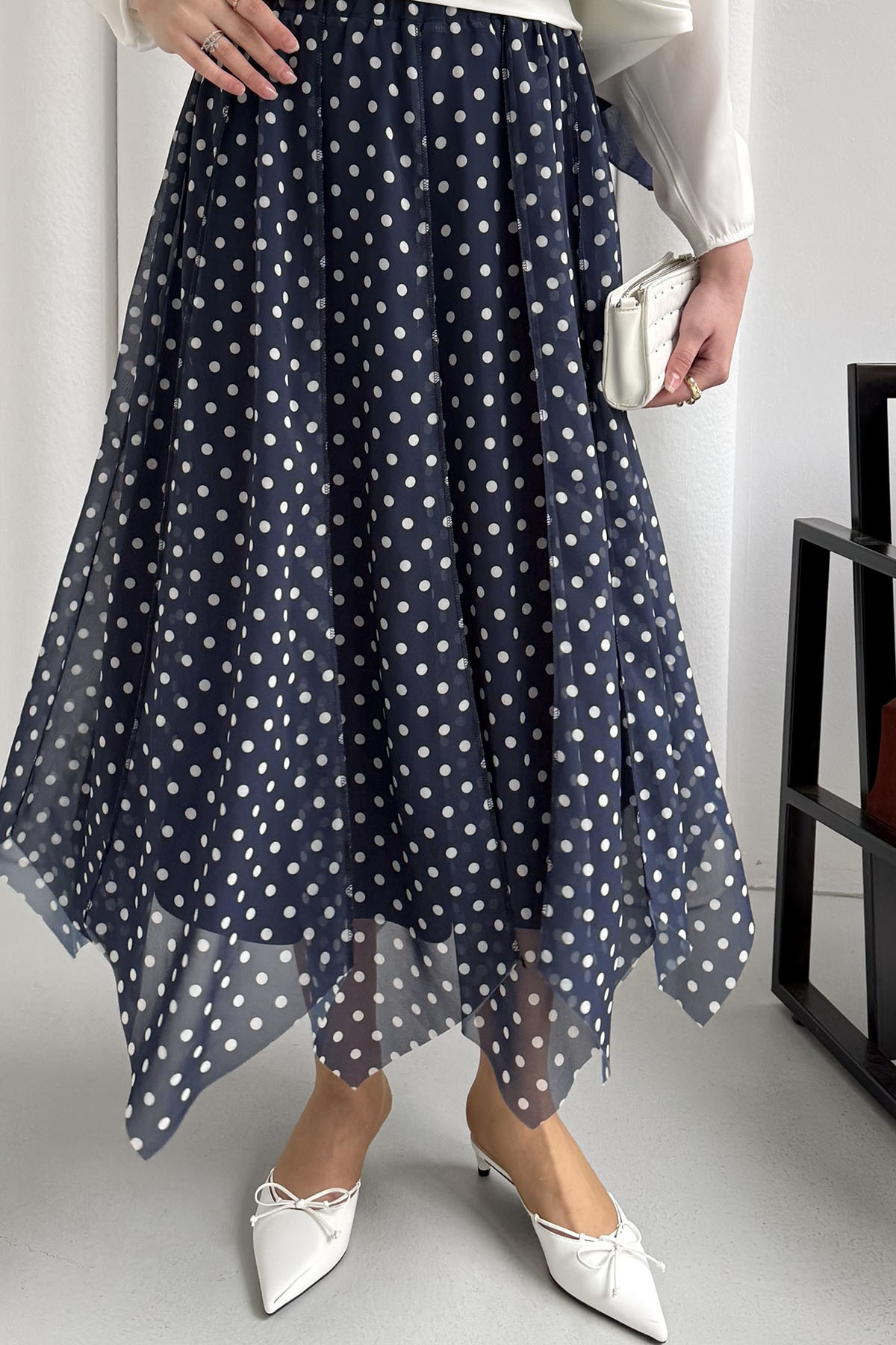 Asimetrik Kesim Puantiyeli Şifon Etek-LACİVERT