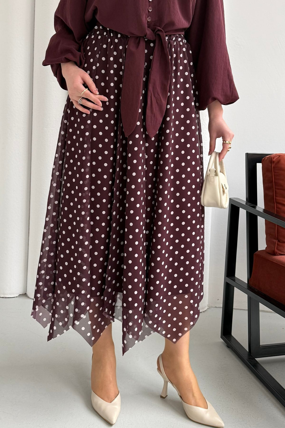 Asimetrik Kesim Puantiyeli Şifon Etek-BORDO