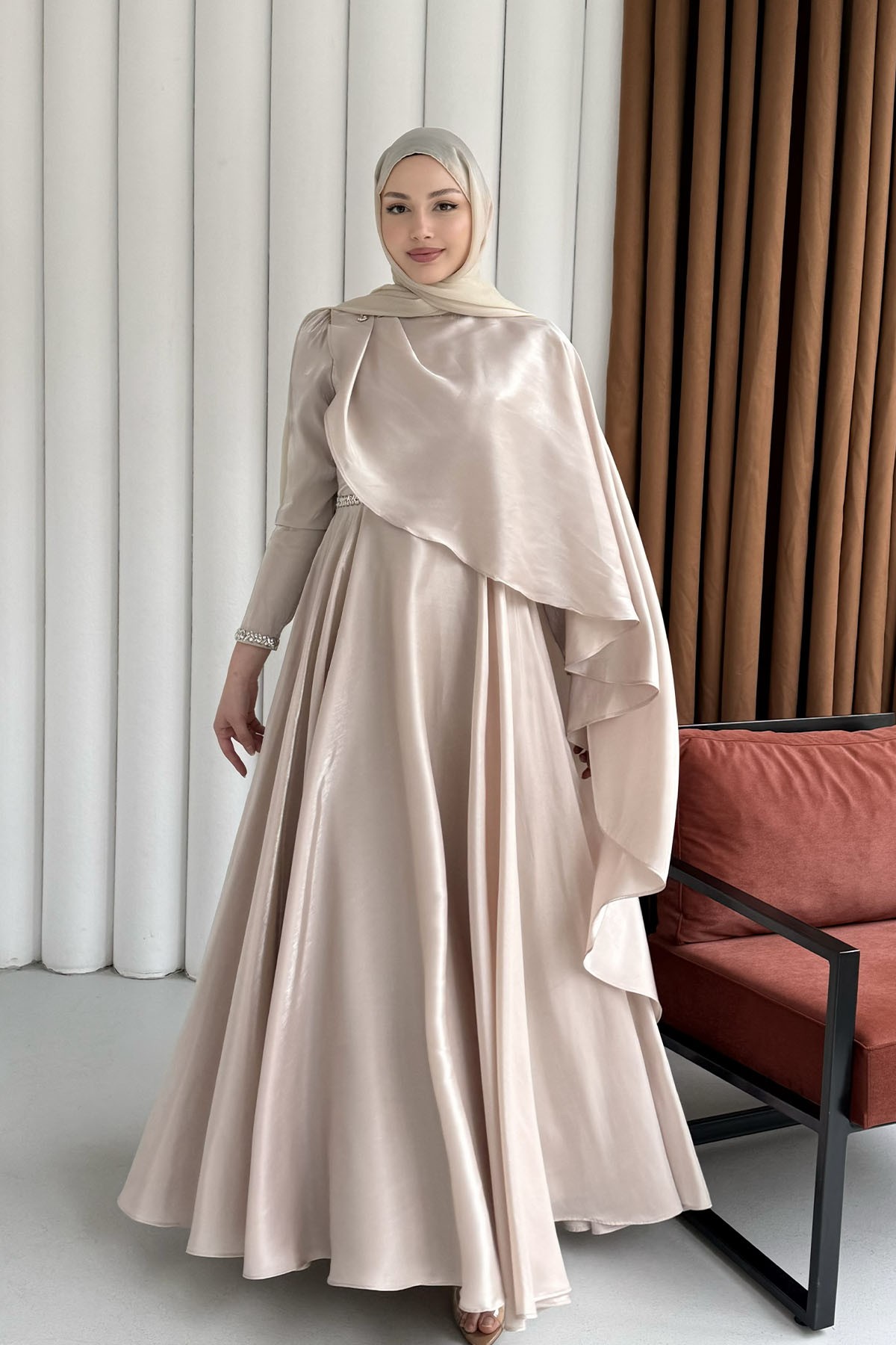 Aura Fular Detaylı & Taşlı Jan Jan Tesettür Abiye-TAŞ