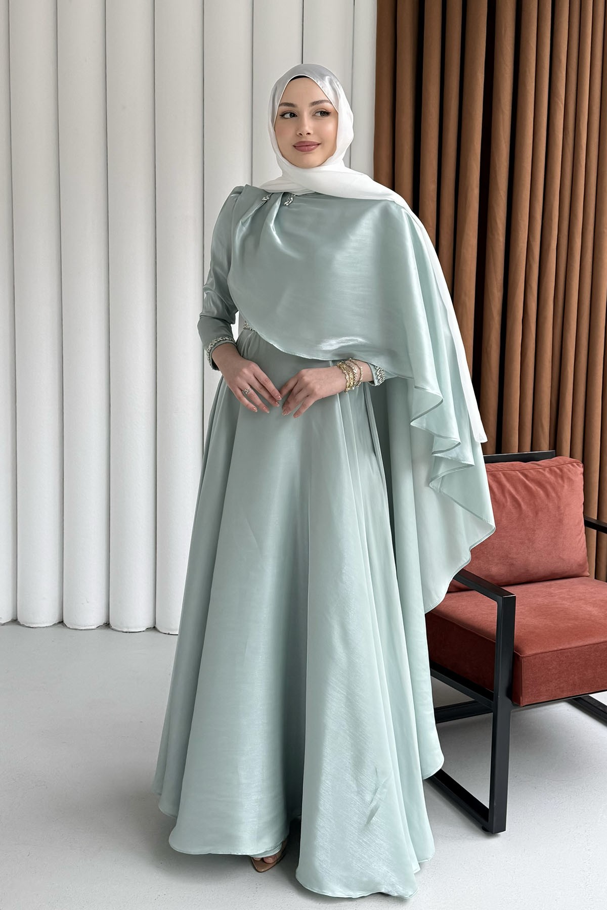 Aura Fular Detaylı & Taşlı Jan Jan Tesettür Abiye-MİNT YEŞİLİ