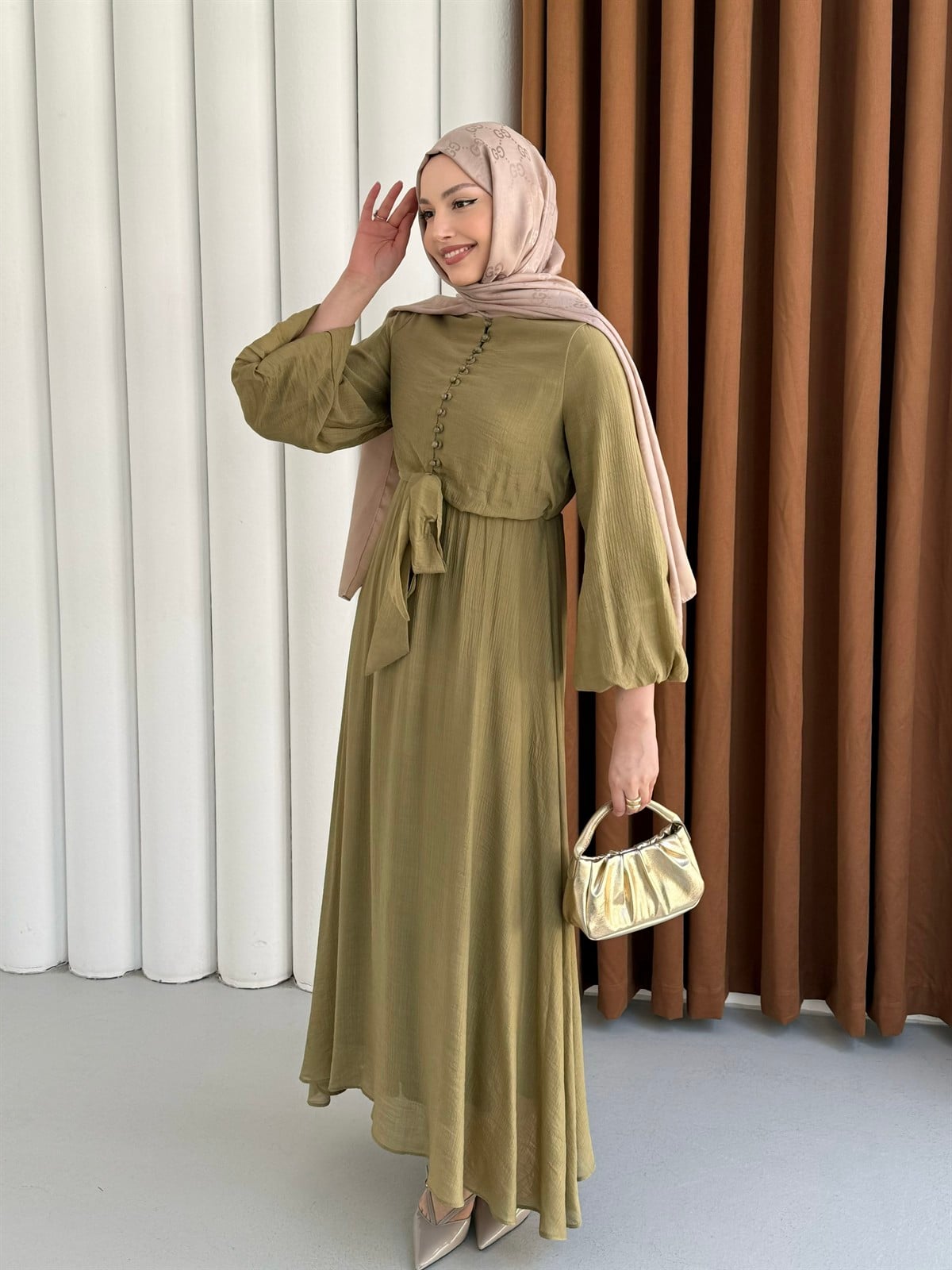 Bağlama Detaylı Balon Kol Tesettür Elbise-HAKİ YEŞİL