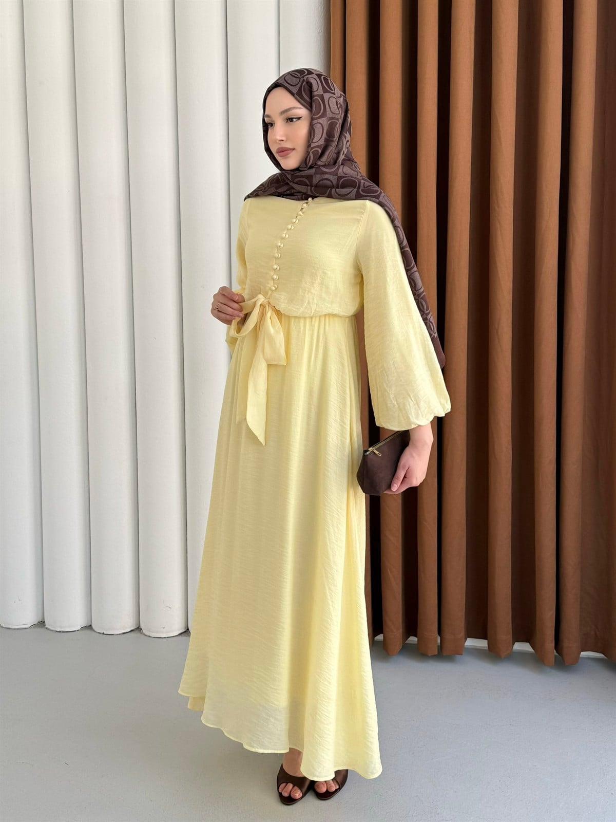 Bağlama Detaylı Balon Kol Tesettür Elbise-SARI
