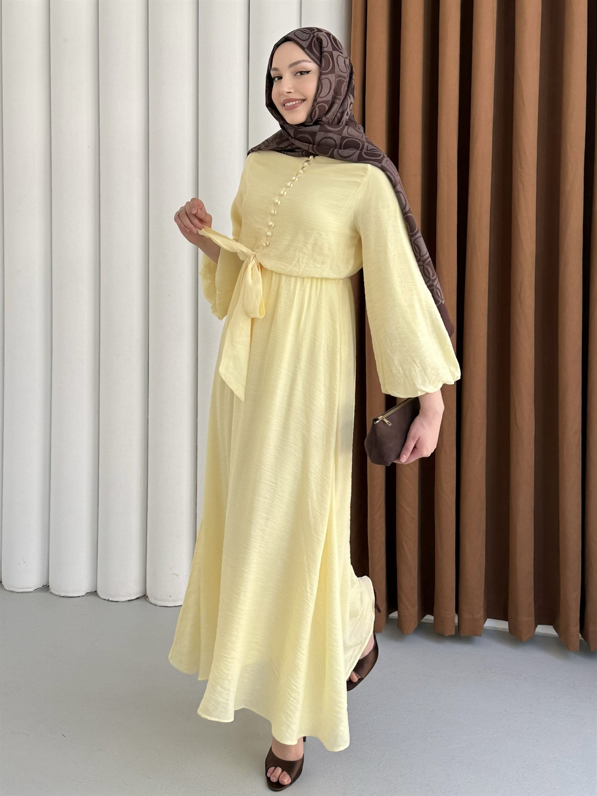 Bağlama Detaylı Balon Kol Tesettür Elbise-SARI