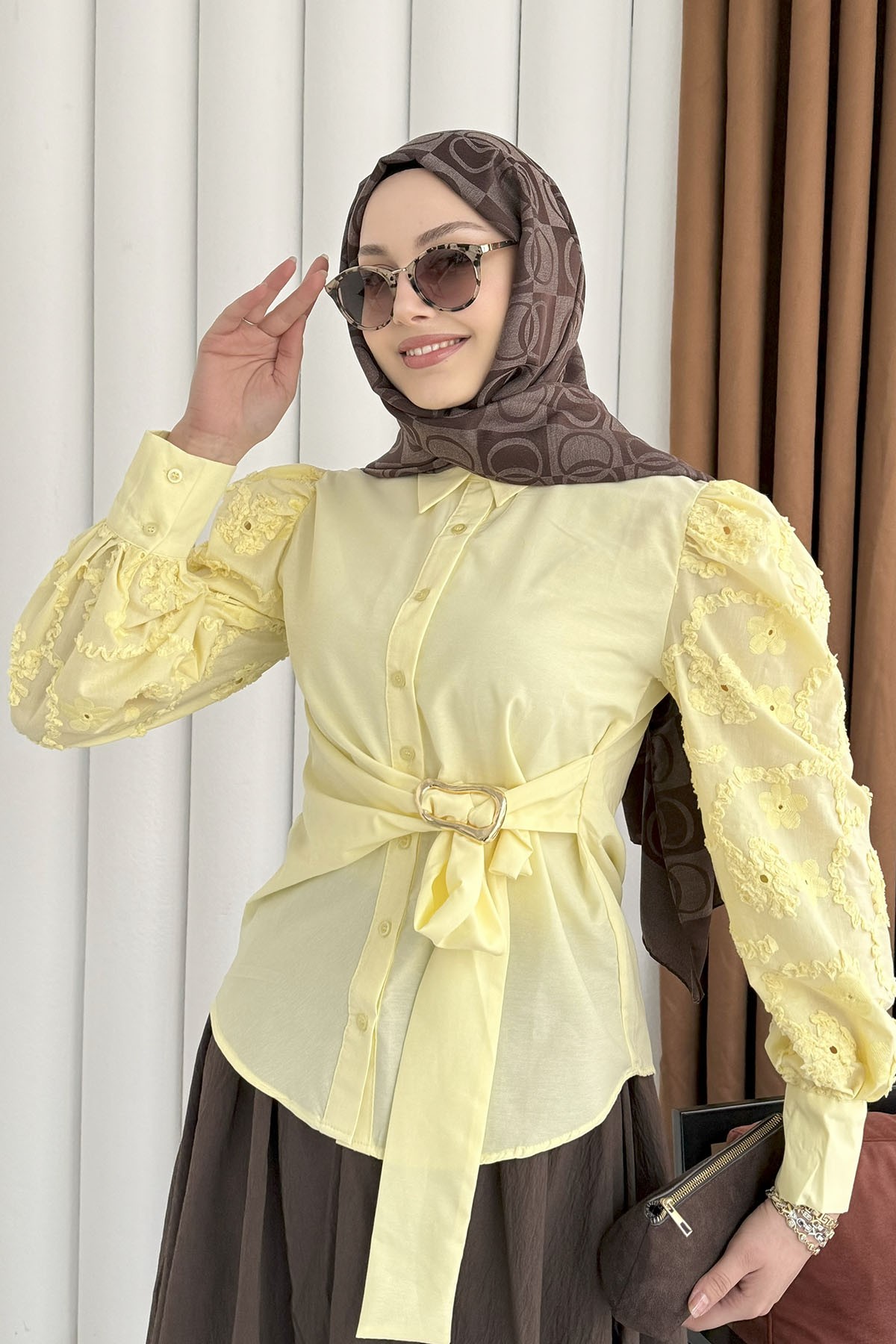 Balon Kol Nakış Detaylı Düğmeli Gömlek-SARI