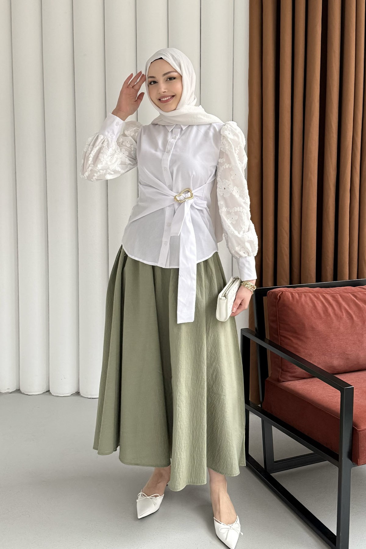 Balon Kol Nakış Detaylı Düğmeli Gömlek-BEYAZ