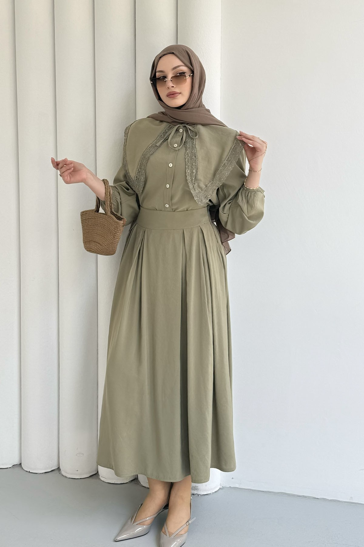 Bebe Yaka Dantel Detaylı Etekli Tesettür Takım-HAKİ YEŞİL