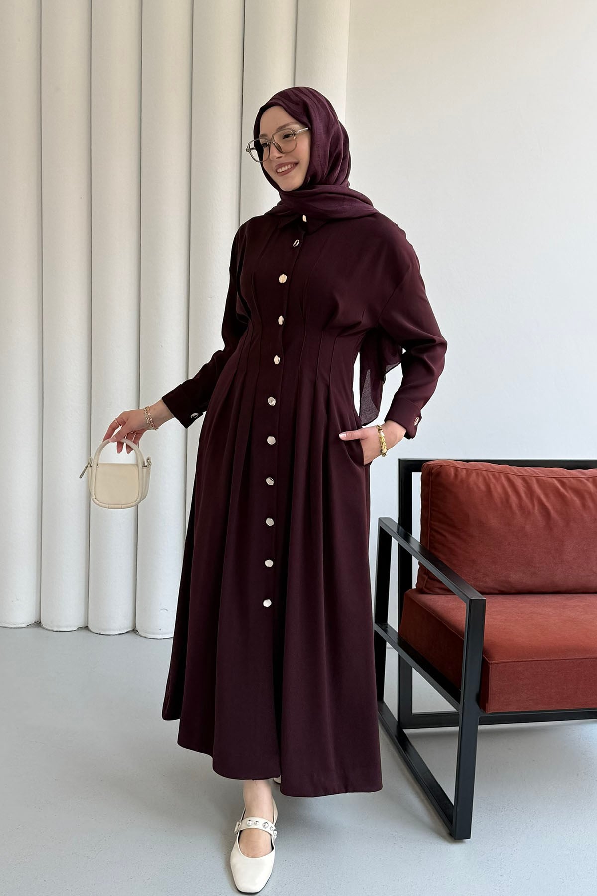 Bel Sason Detaylı Ön Düğmeli Linda Kumaş Tesettür Elbise-BORDO