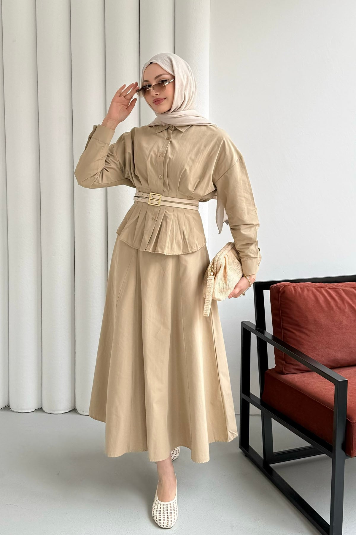 Belden Oturmalı Çift Kemer Geçişli Etekli Tesettür Takım-VİZON