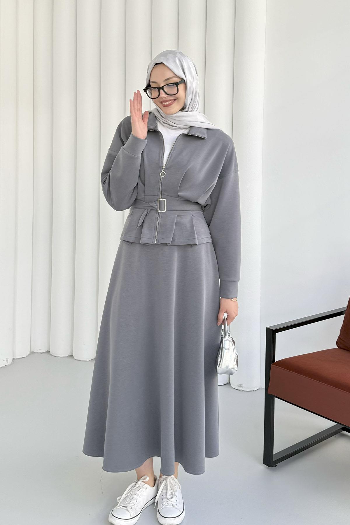 Beli Bağlamalı Fermuarlı Etekli Tesettür Takım-GRİ