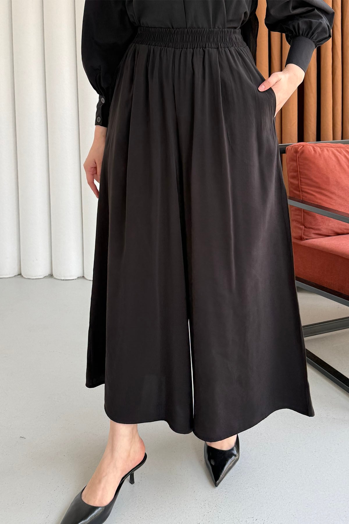 Beli Lastikli Bol Paça Pantolon-SİYAH