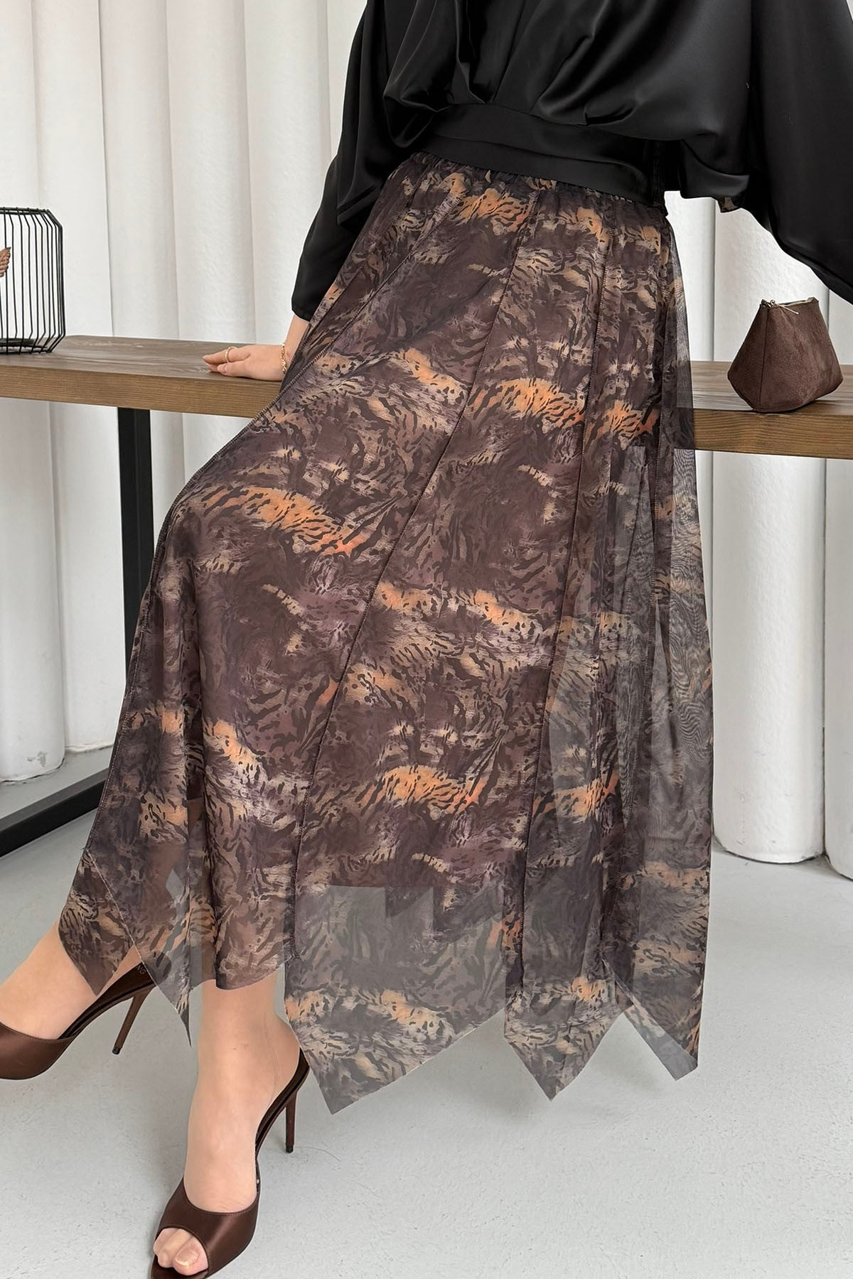 Beli Lastikli Çizgili Şifon Etek-KAHVERENGİ