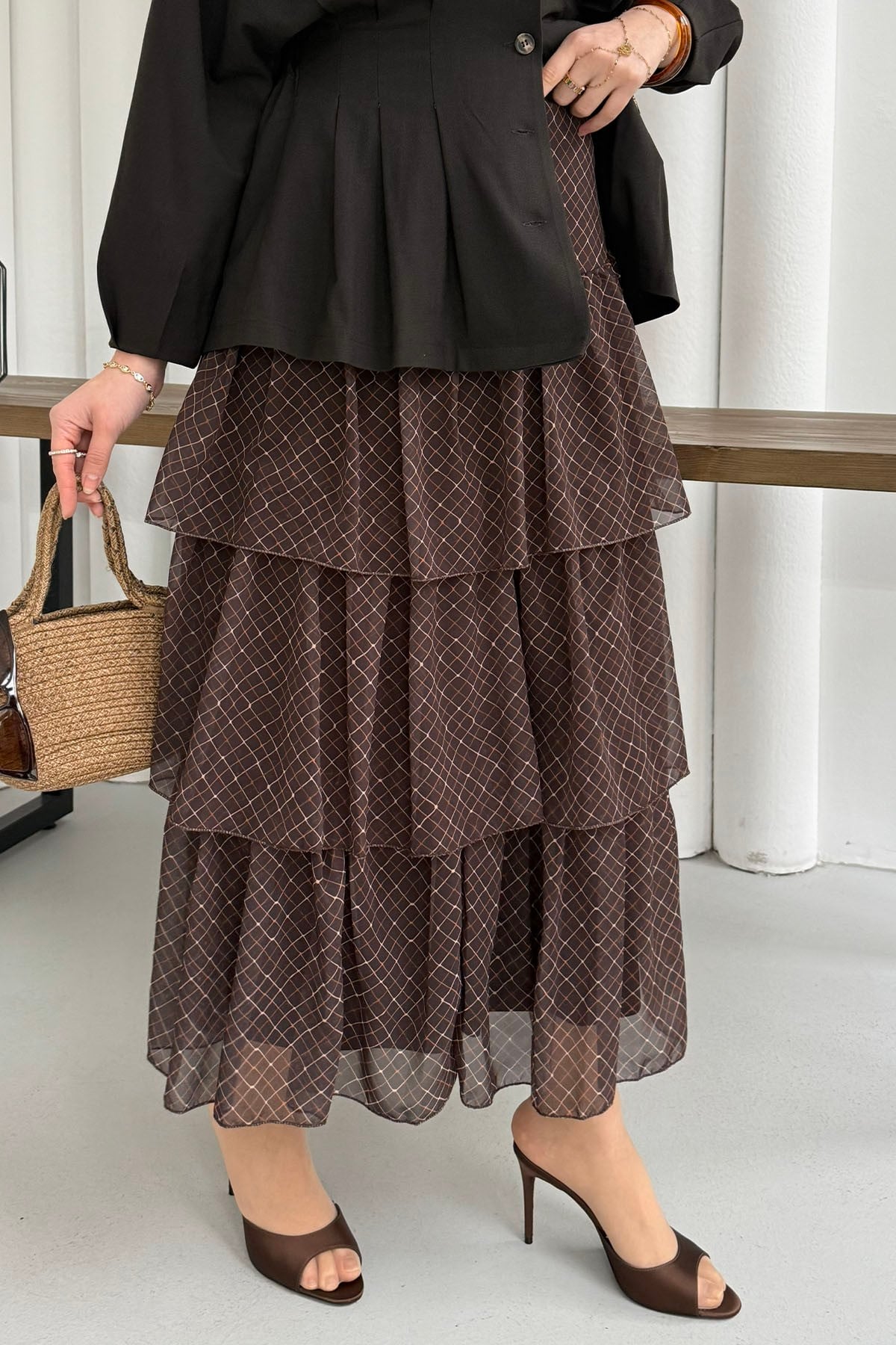 Beli Lastikli Kat Katlı Şifon Etek-KAHVERENGİ