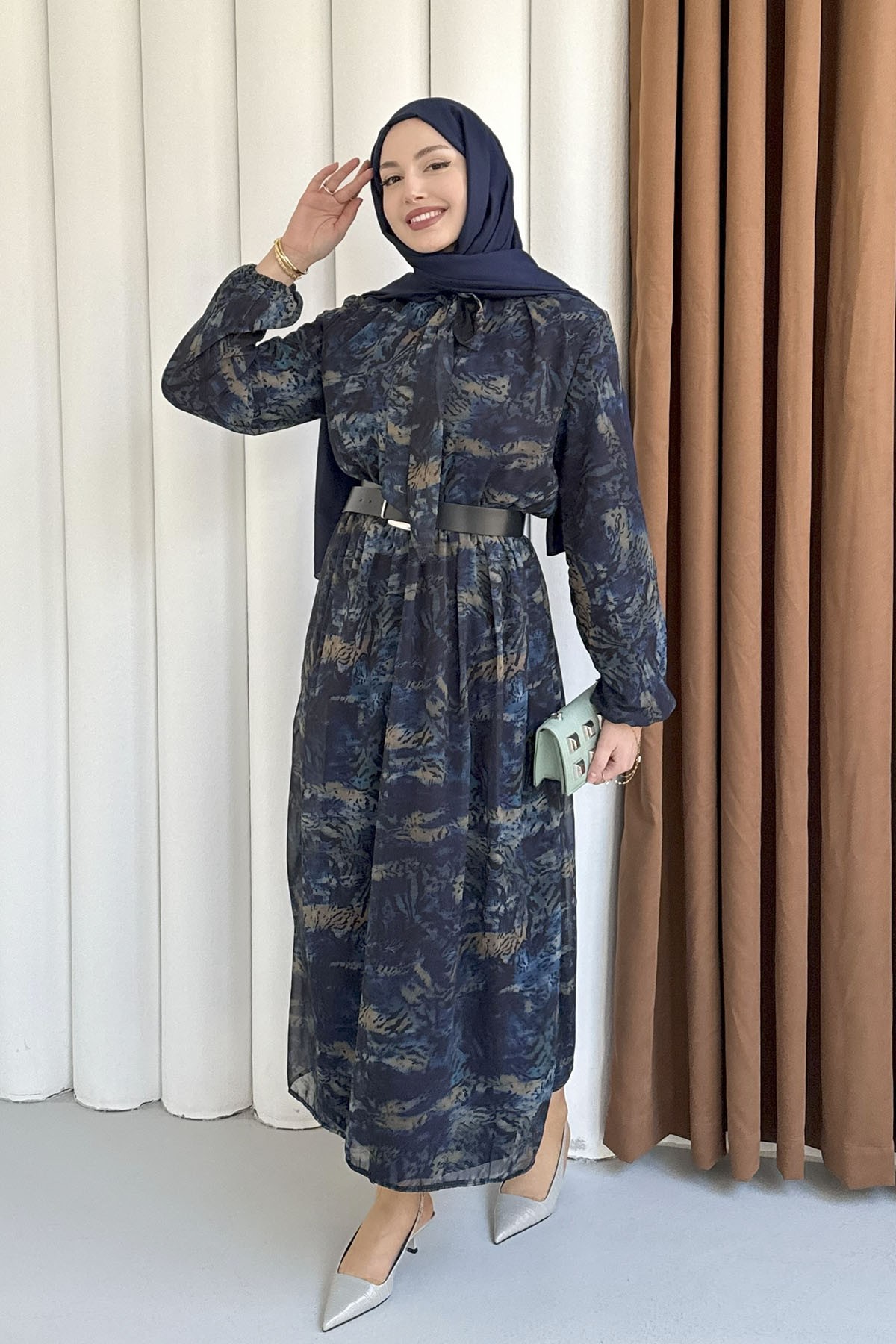 Beli Lastikli & Kemer Detaylı Şifon Tesettür Elbise-LACİVERT