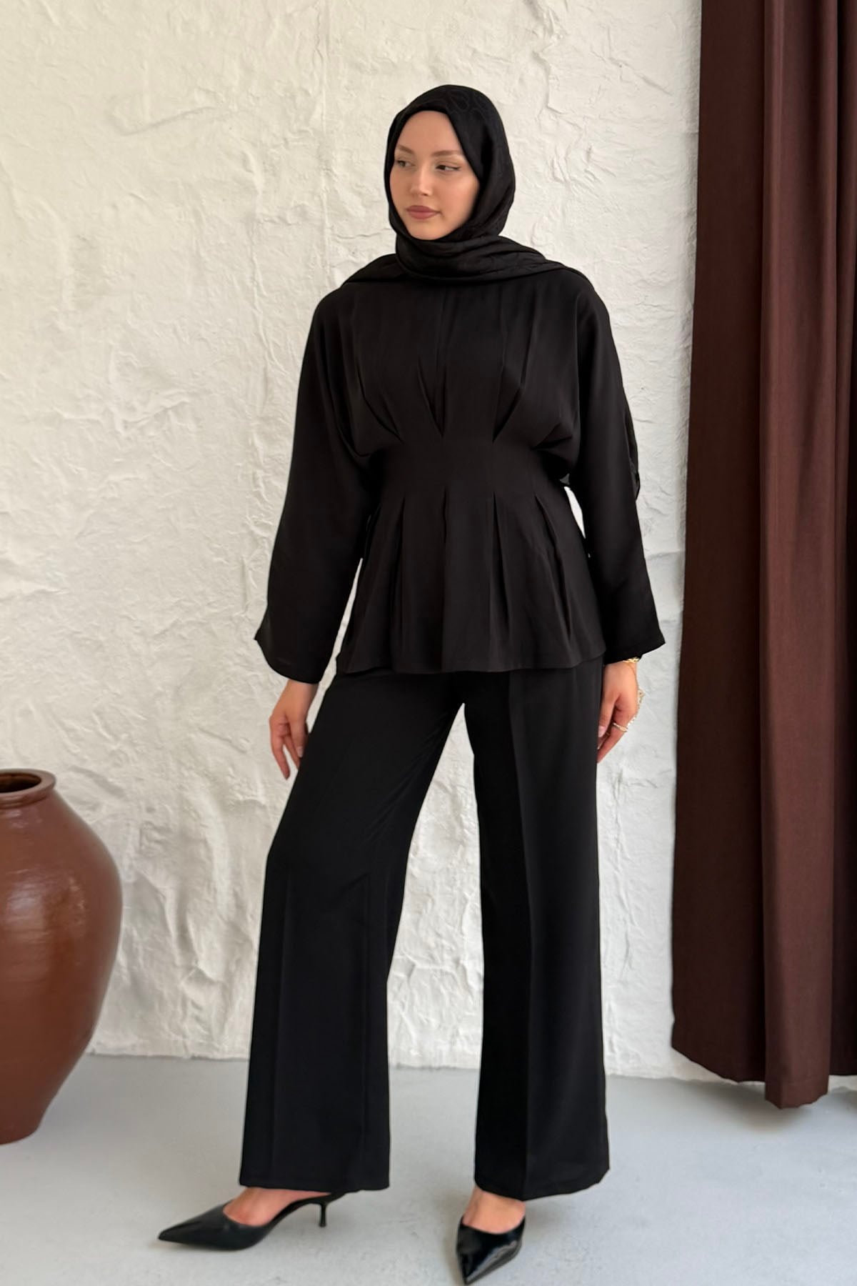 Beli Pens Detaylı Kuşaklı Bluz-SİYAH