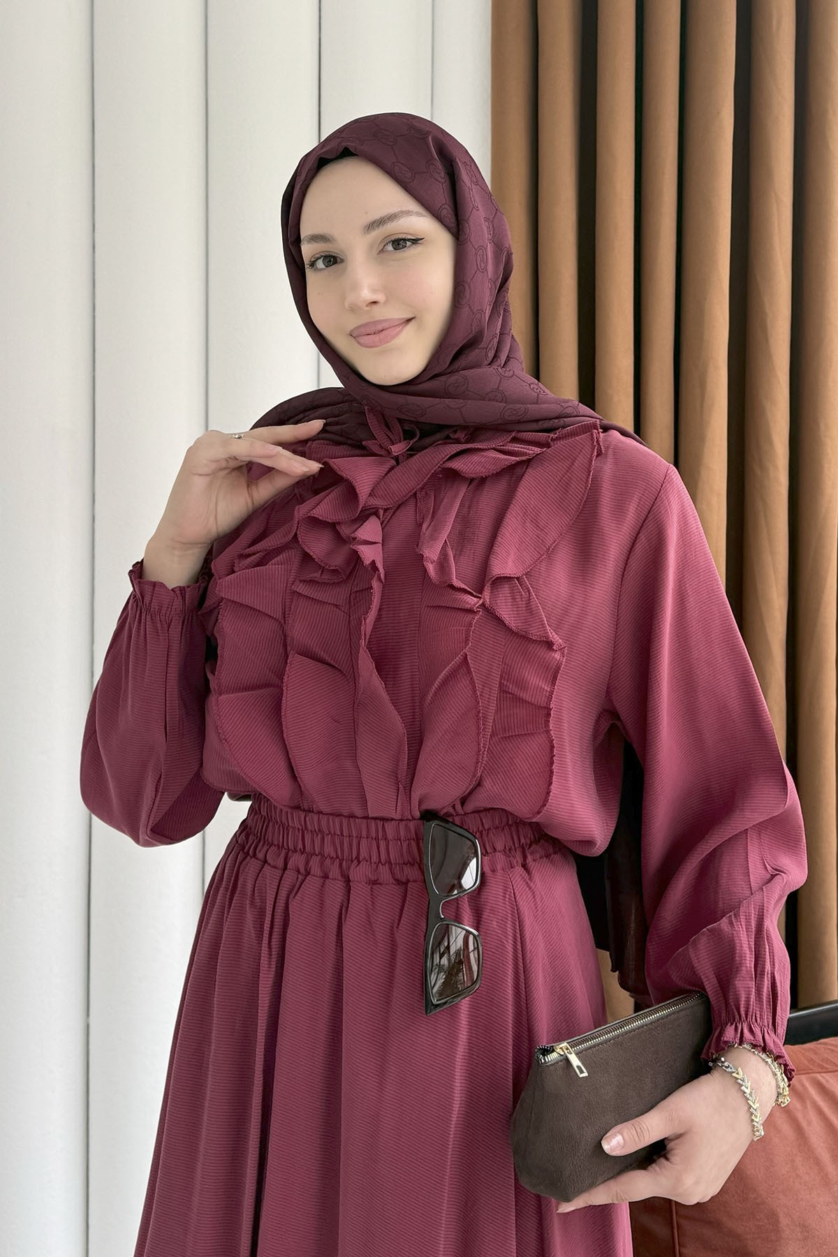 Bluzu Fırfırlı Etekli Tesettür Takım-VİŞNE RENGİ
